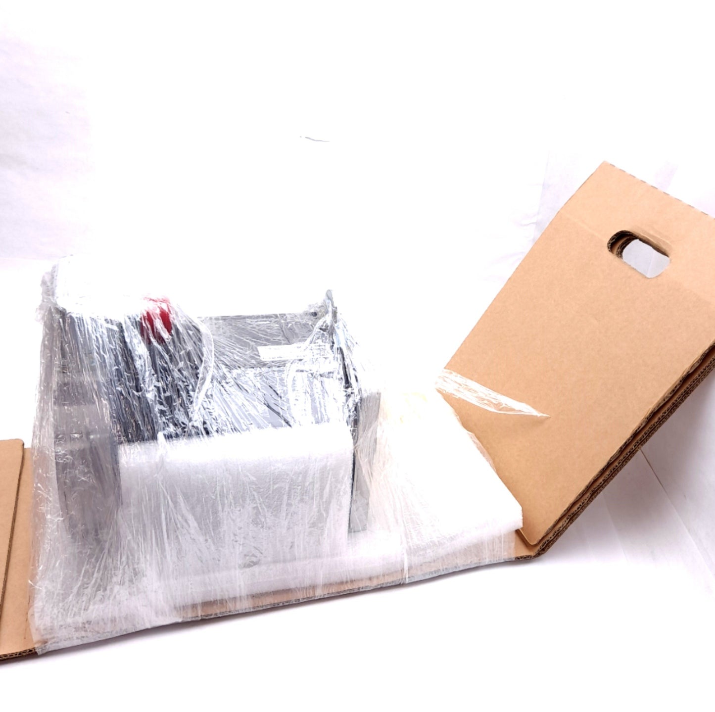 New Nidec 190U3D300JACAA215320 Servo Motor, 380/480VAC 3-Ph, 10.4kW, 33.2Nm Torque