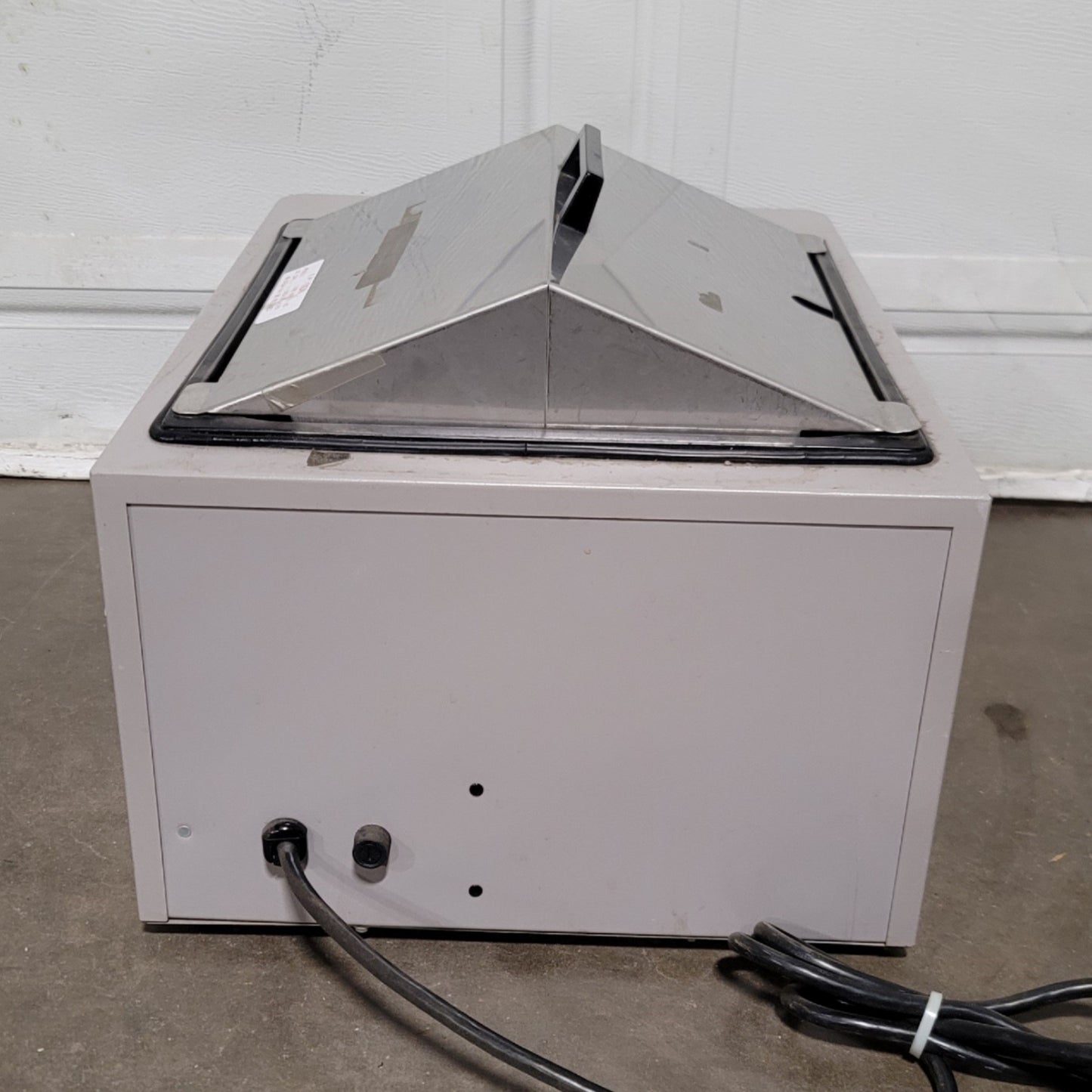 Used VWR Shel Lab 9020920 1235 Digital Heated Water Bath 5°C To 100°C 14L 120VAC 6A