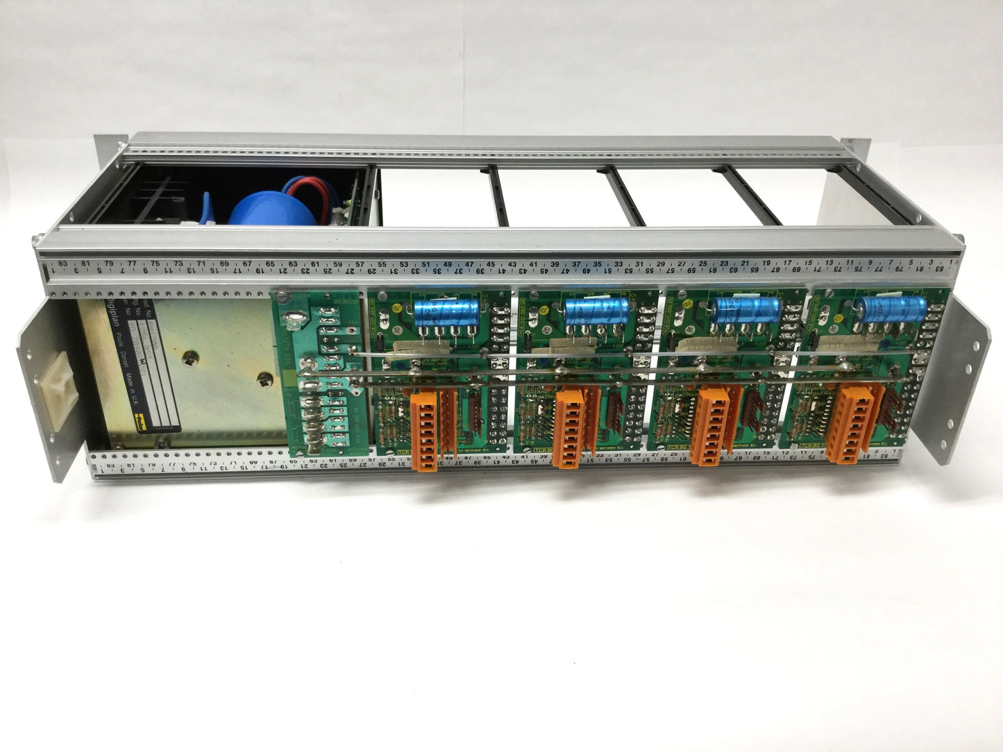 Used Parker RA20 Compumotor Digiplan Motor Control Rack Chassis 4-Slot w/Power Supply