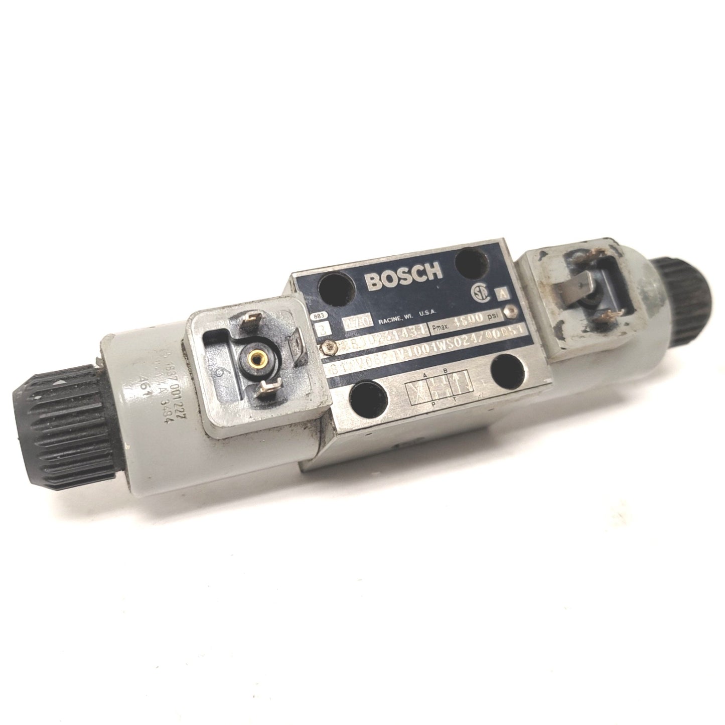 Used Bosch 9810231431 Hydraulic Direction Control Valve 4600psi 24VDC Coil 3POS 4Way