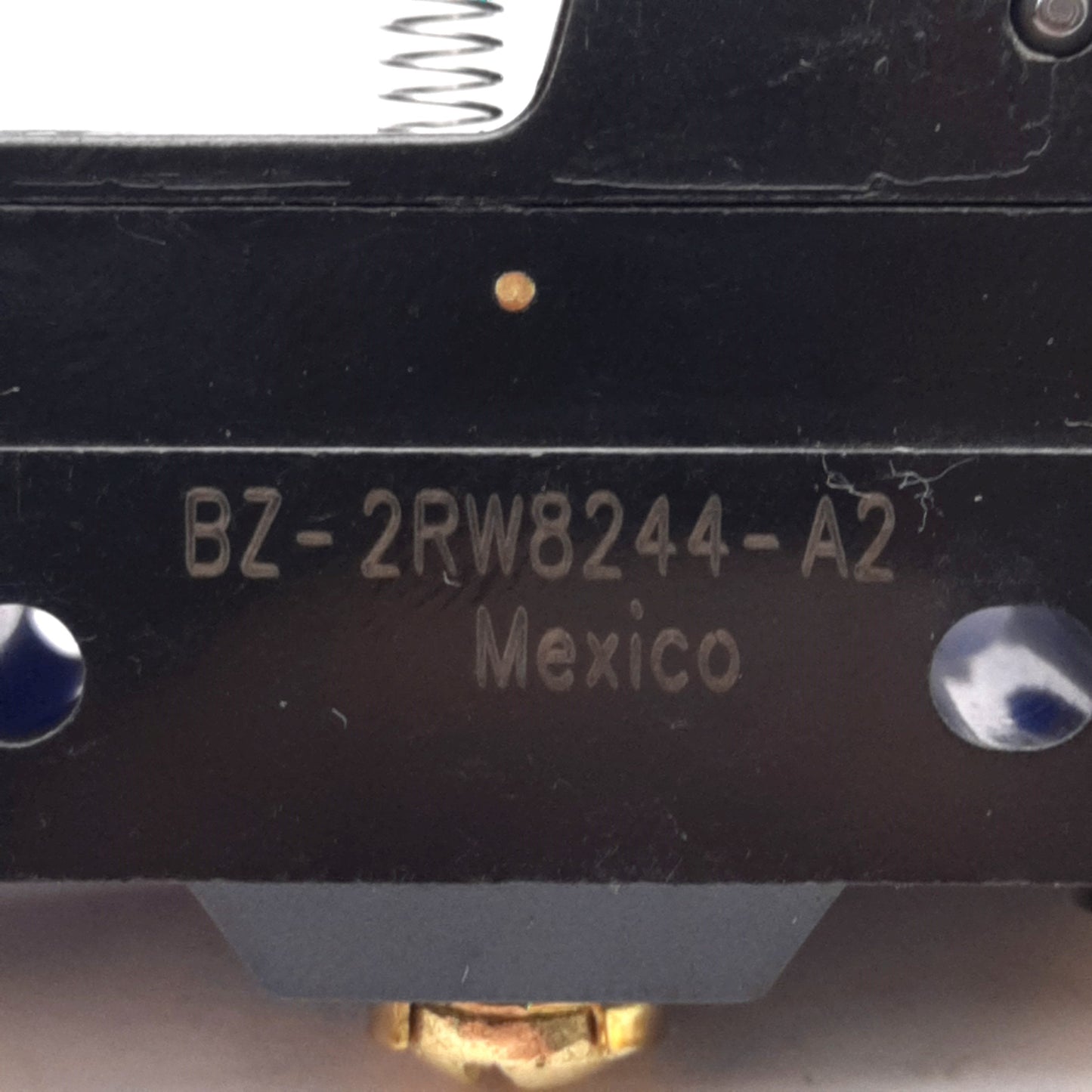 New Lot of 5 Honeywell BZ-2RW8244-A2 Large Basic Switch, Lever, SPDT, 125V 5A