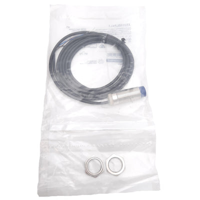 New Telemecanique XS218BLPAL2 Inductive Proximity Sensor 12-24VDC, PNP NO, 8mm Range