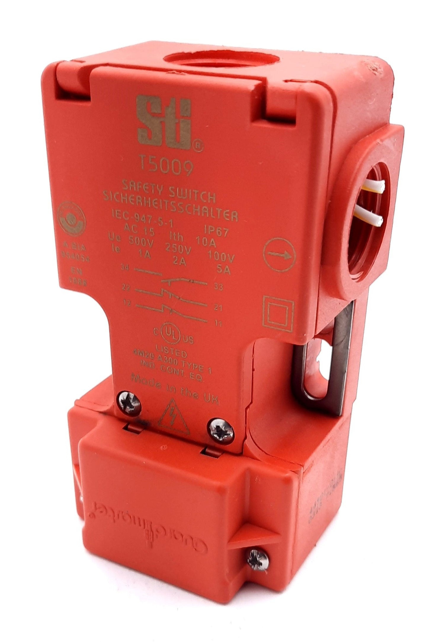 Used STI 44501-0110 T5009 Guardmaster Safety Interlock Tongue Switch 240V 3A 1NO-2NC