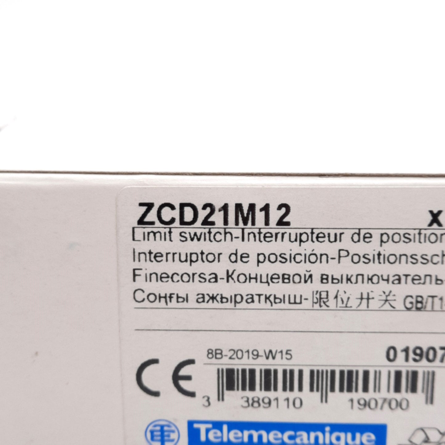 New Telemecanique ZCD21M12 Limit Switch Body, 2-Pole, 1NC + 1NO, M12 5-Pin Male