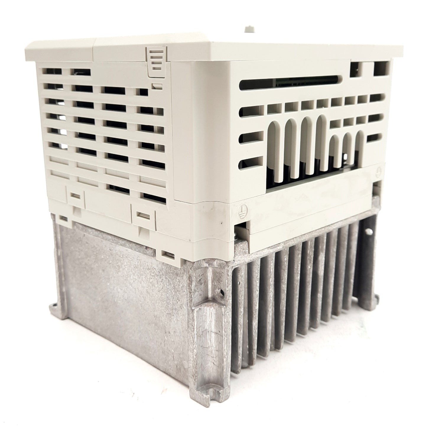 New LS LSLV0037C100-4N(EXP) Inverter, 3PH 380-480VAC Input, 380-480V Output, 6.1kVA