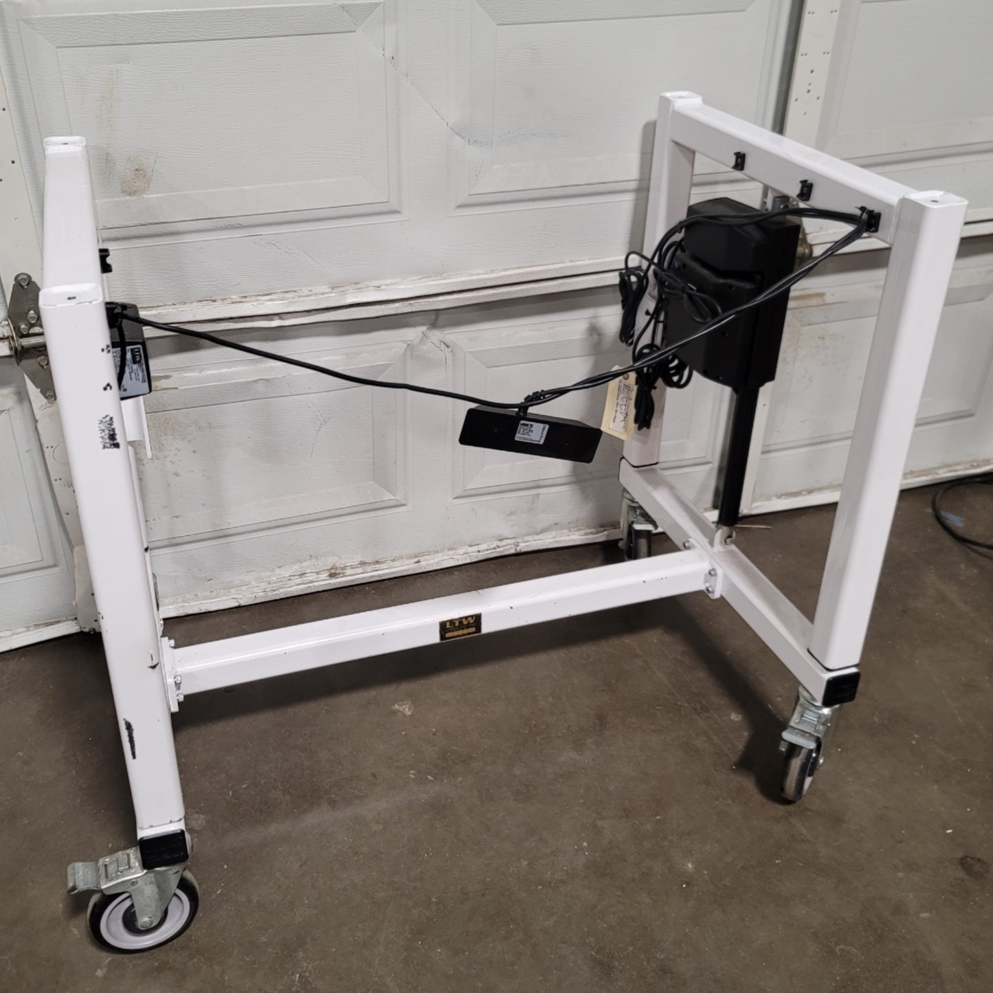 Used LTW E2 Ergonomic Adjustable Height Industrial Machine Base 36"W x 24"D, 12" Lift