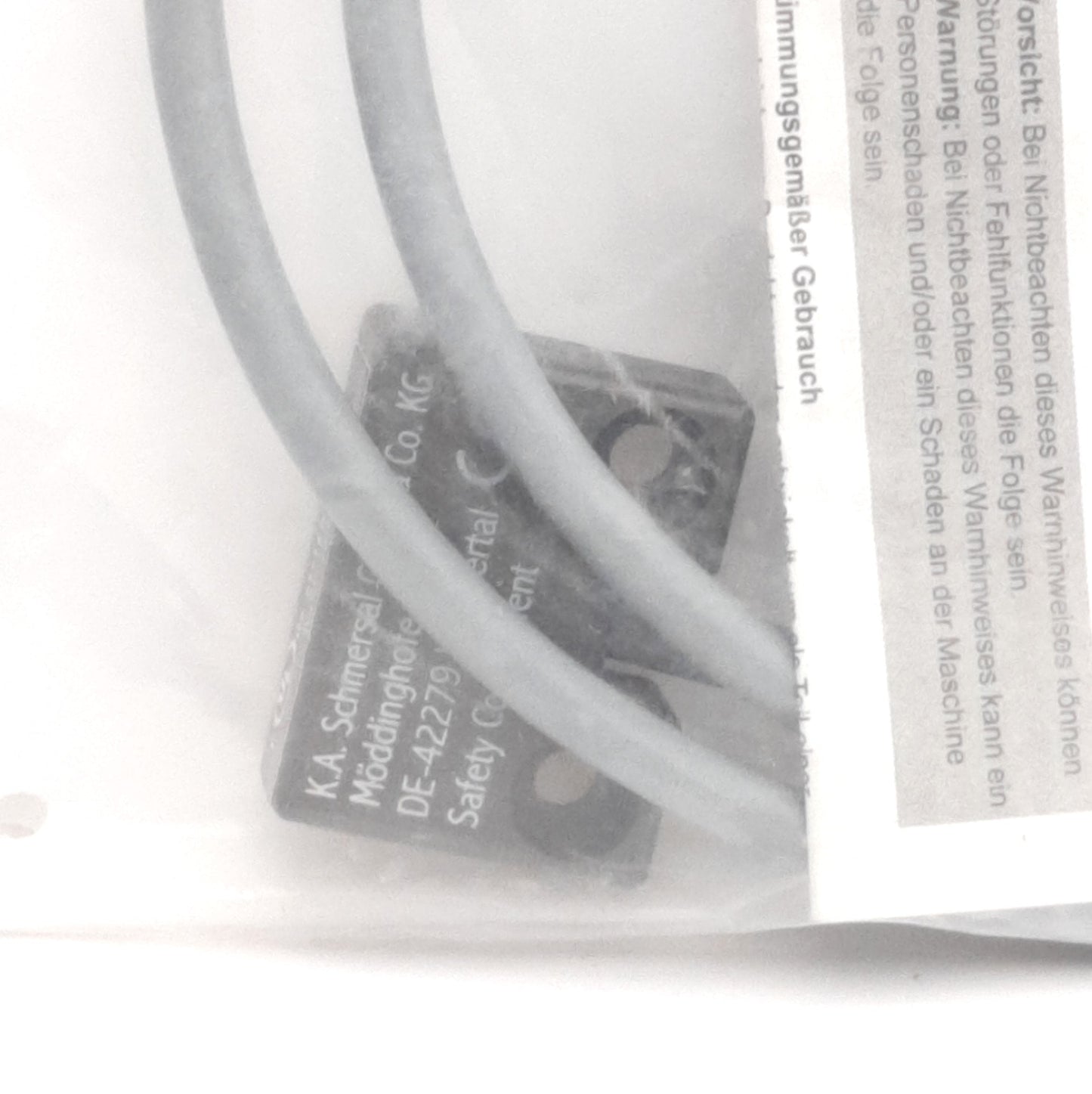 New Schmersal BNS 250-11Z Non Contact Safety Switch, 24VDC, 1NO+1NC, 4/14mm On/Off