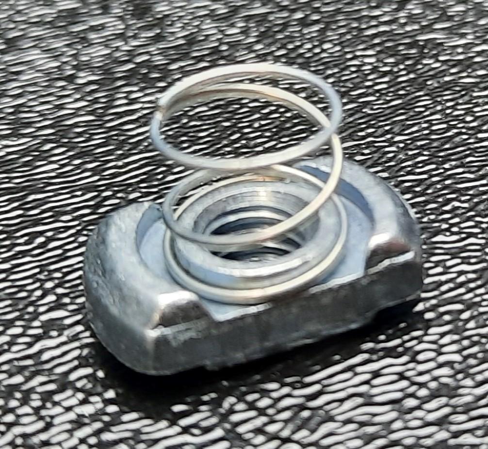New Lot of 50 80/20 13108 Slide-in T-Nut with Holding Spring Series 45 M6 X 1.0