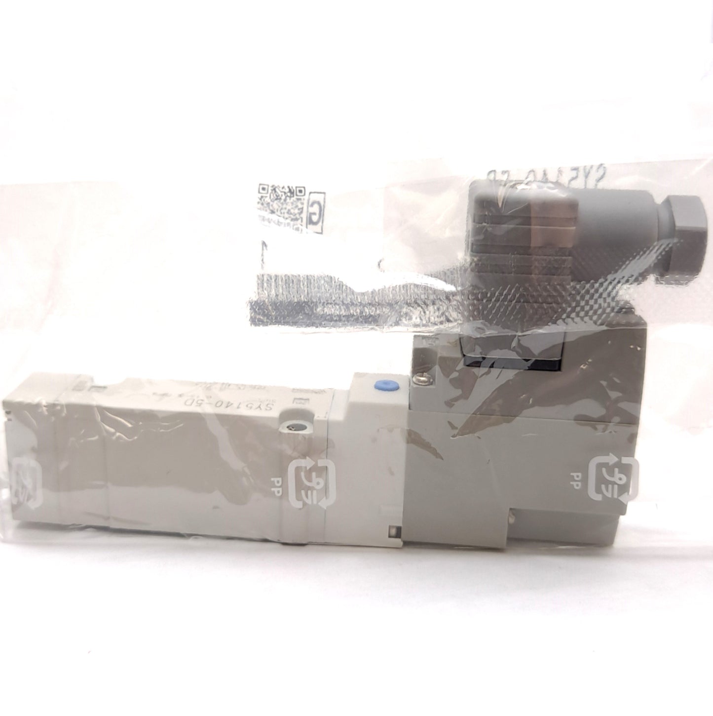 New SMC SY5140-5D Solenoid Valve, 5-Port 2-Position, 24VDC Coil, 0.15-0.7MPa