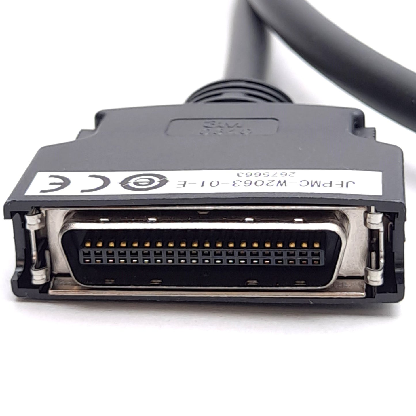 New Yaskawa JEPMC-W2063-01-E I/O MDR Cable, For: MP2000 Series CNTR-01 Module