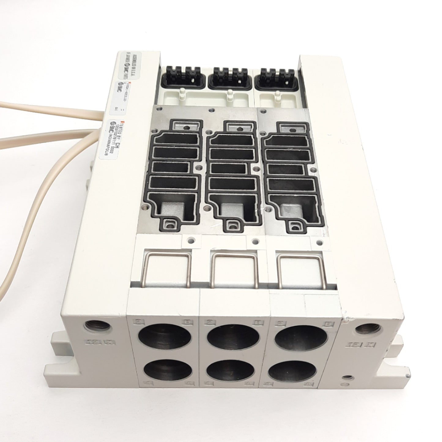Used SMC VV5Q41-03COLD2-W Plug-In Manifold, 3 Stations, 3m Lead Wire, 1.0MPa