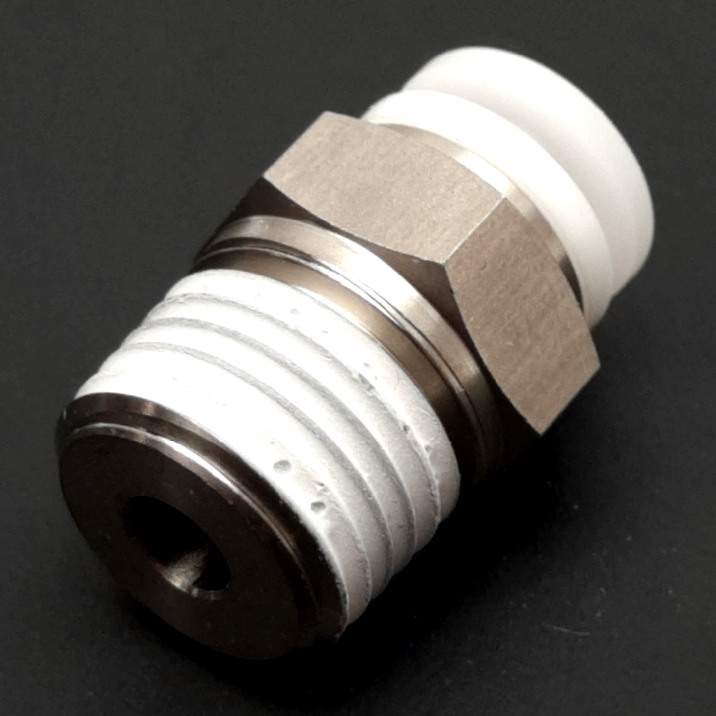 New Lot of 2 SMC KGH06-02S Pneumatic Fitting, ø6mm One Touch Port, R1/4 Male, 1.0MPa