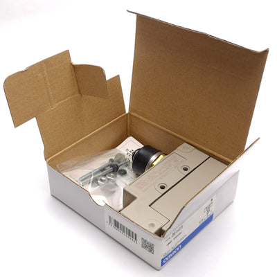 New Omron ZE-N-2S Limit Switch, Plunger Actuator, 480VAC 15A/250VDC 500mA, SPDT