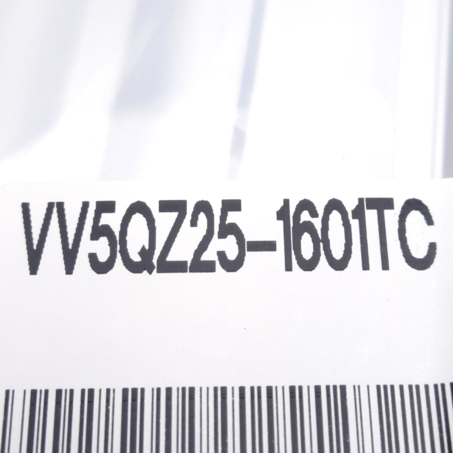 New SMC VV5QZ25-1601TC Base Mounted Manifold, 16-Station, NPTF1/8 Ports, 0.7MPa