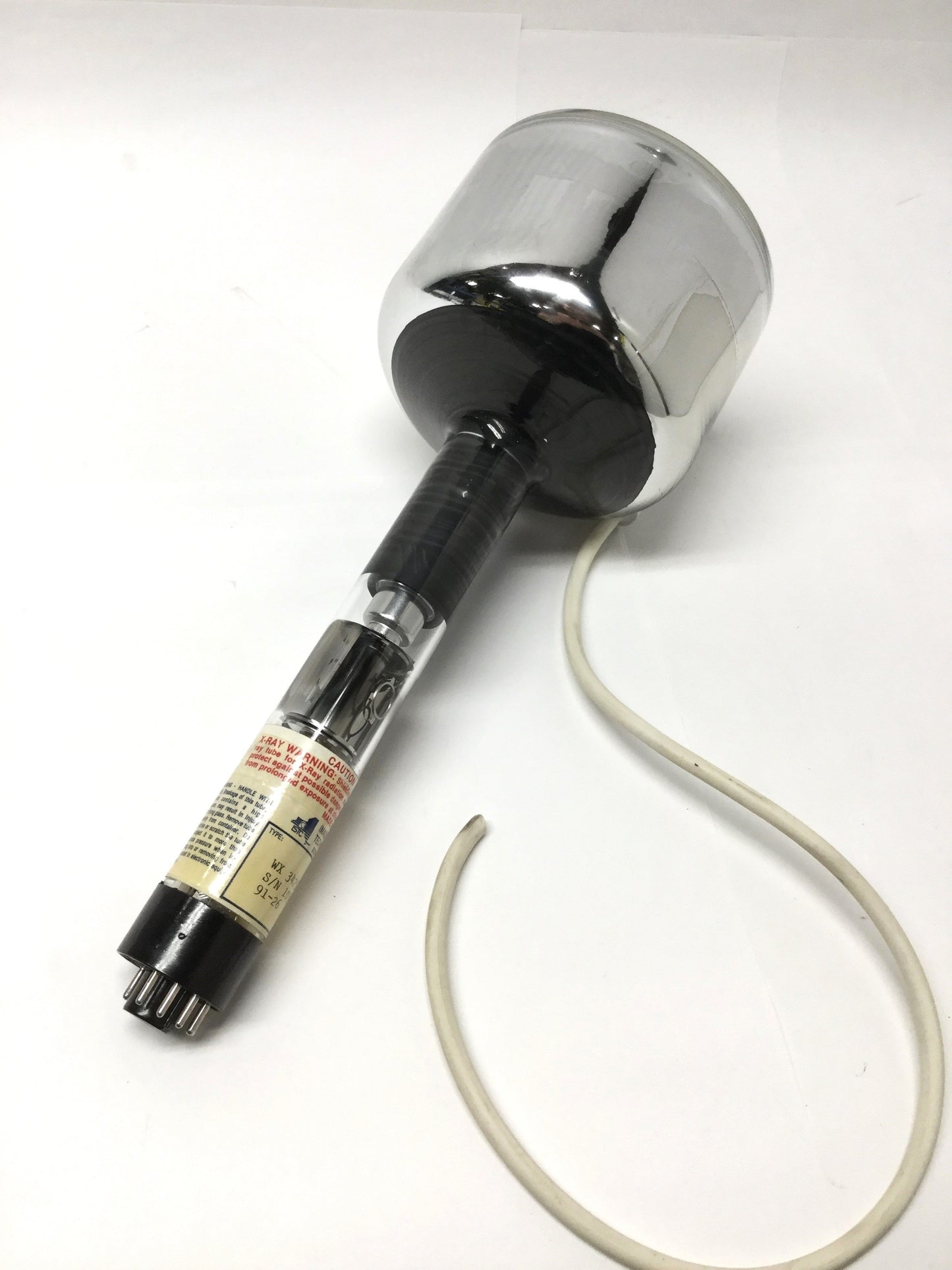 Used IST Corp WX 34258P11 Cathode Ray Tube CRT From Stereoscan SEM Ø5.25" Flat Round