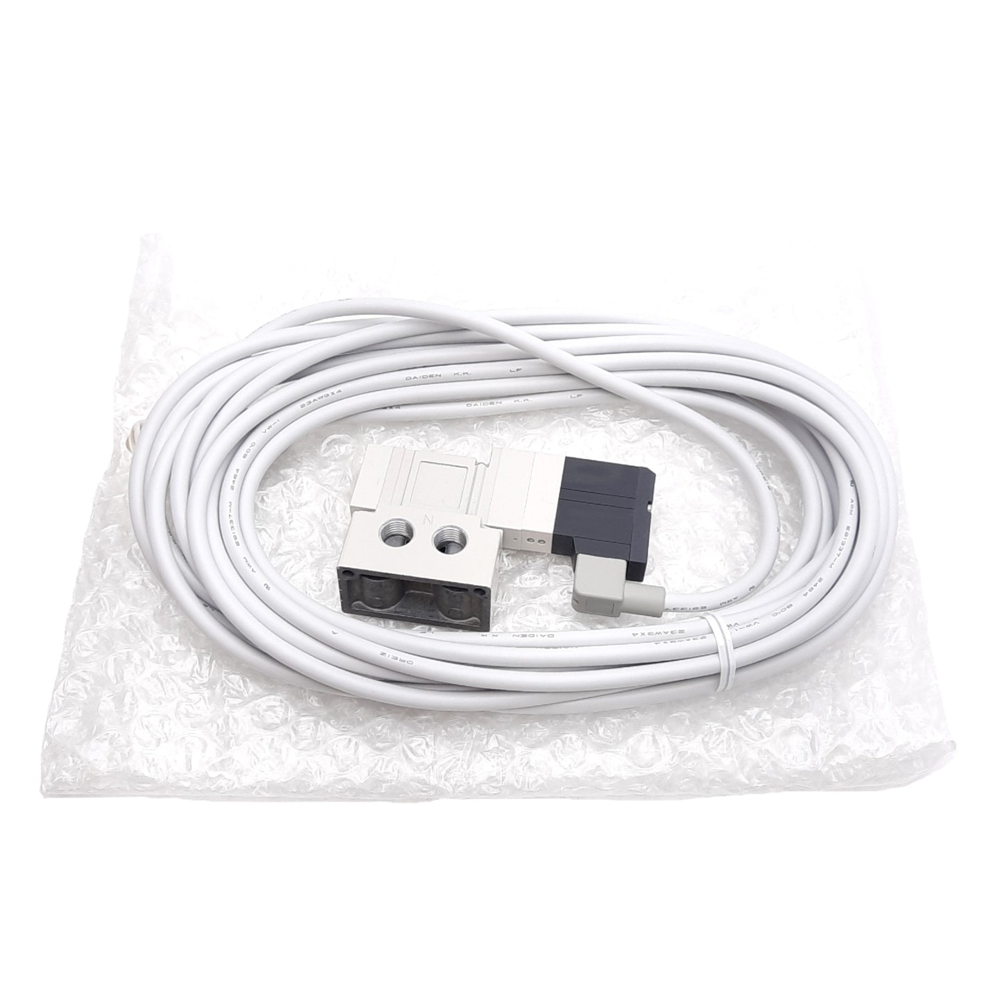 New SMC SV1100-5W7U-01N Solenoid Valve, 2-Position Single 0.7MPa, 24VDC Coil, NPT1/8