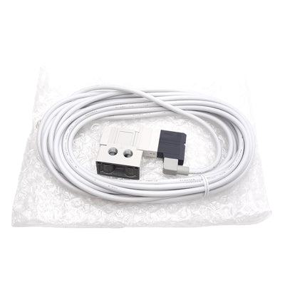 New SMC SV1100-5W7U-01N Solenoid Valve, 2-Position Single 0.7MPa, 24VDC Coil, NPT1/8