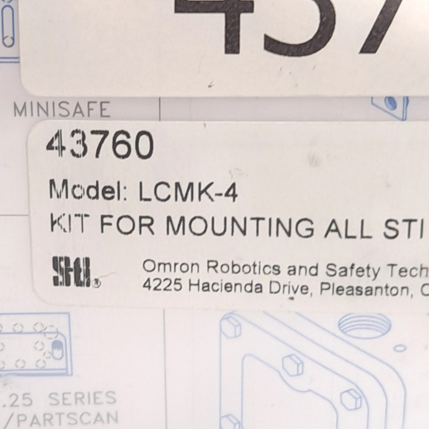 New – Open box Omron STI LCMK-4 43760 Light Curtain Mounting Kit, Multi-Use Clamp