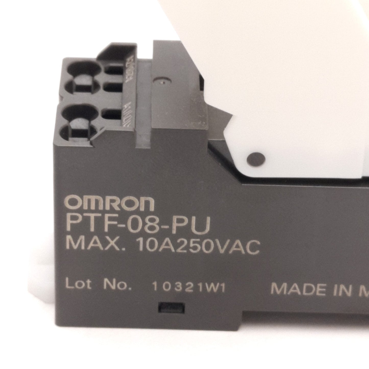 New – Open box Omron PTF-08-PU Relay Socket Base, 10A 250VAC, DIN Rail Mount, 8-Pins