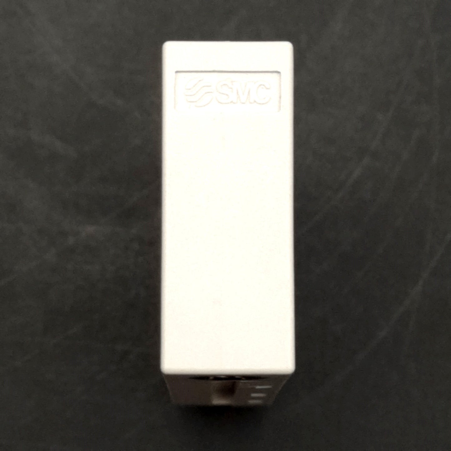 New – Open box SMC ZSE10-M5R-A-M Vacuum Switch, 0.0 to -101.0kPa, NPN, M5 Port, 24VDC