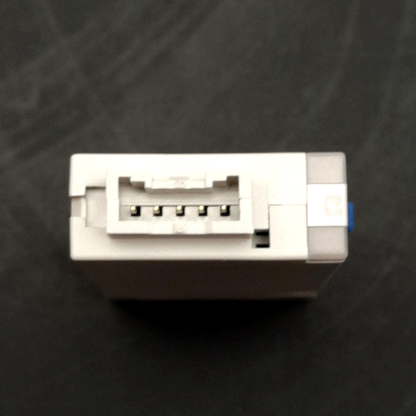 New – Open box SMC ZSE10-M5R-A-M Vacuum Switch, 0.0 to -101.0kPa, NPN, M5 Port, 24VDC