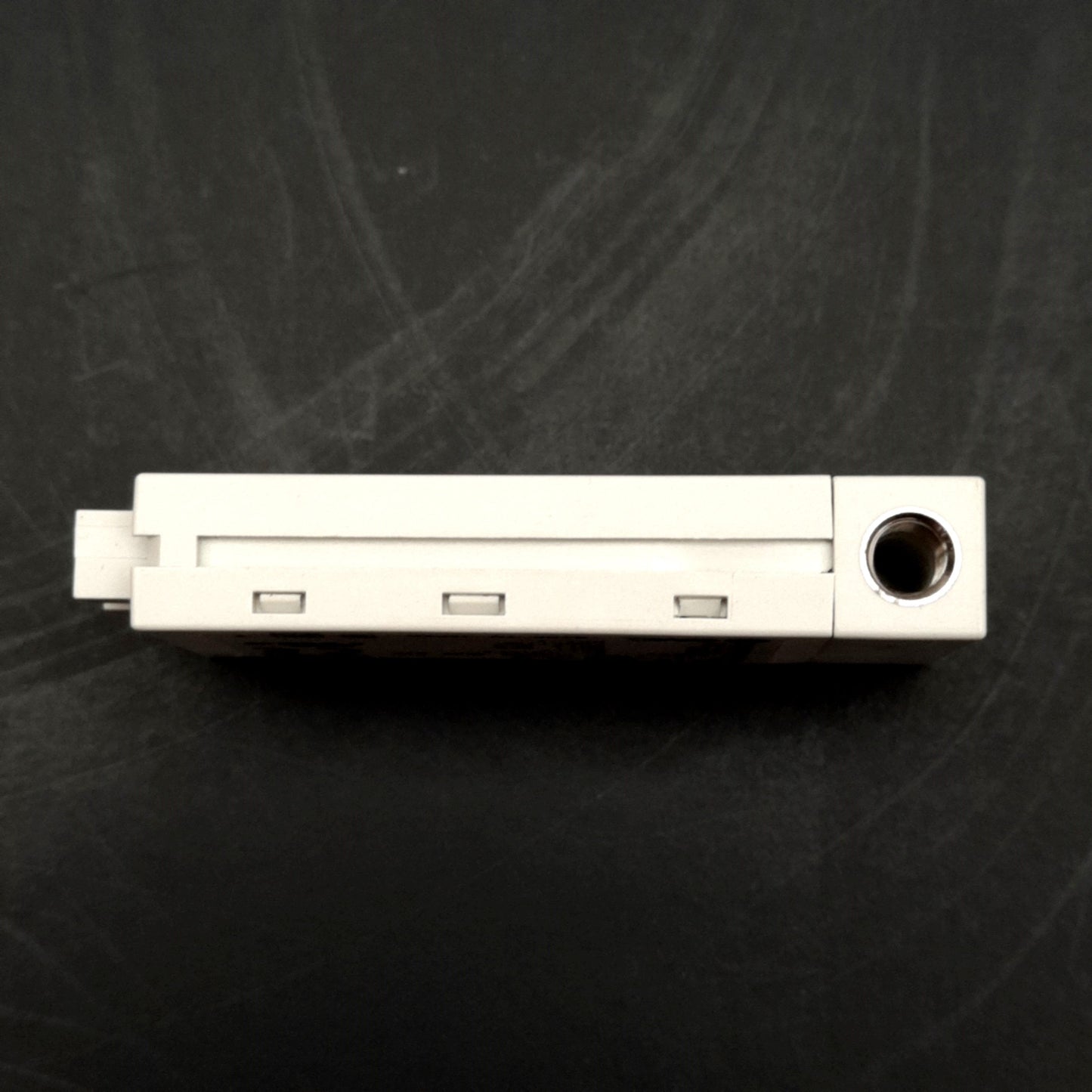 New – Open box SMC ZSE10-M5R-A-M Vacuum Switch, 0.0 to -101.0kPa, NPN, M5 Port, 24VDC