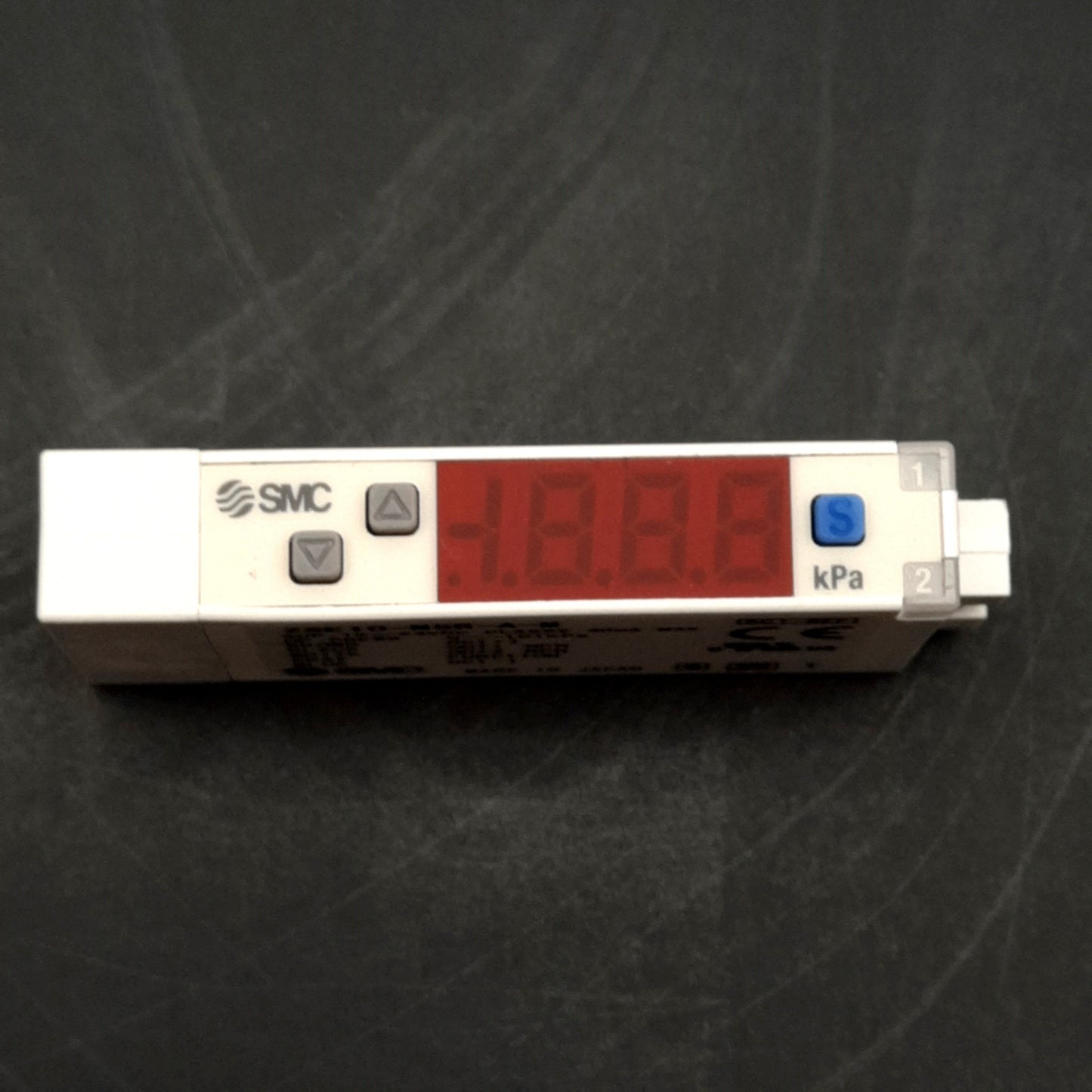 New – Open box SMC ZSE10-M5R-A-M Vacuum Switch, 0.0 to -101.0kPa, NPN, M5 Port, 24VDC