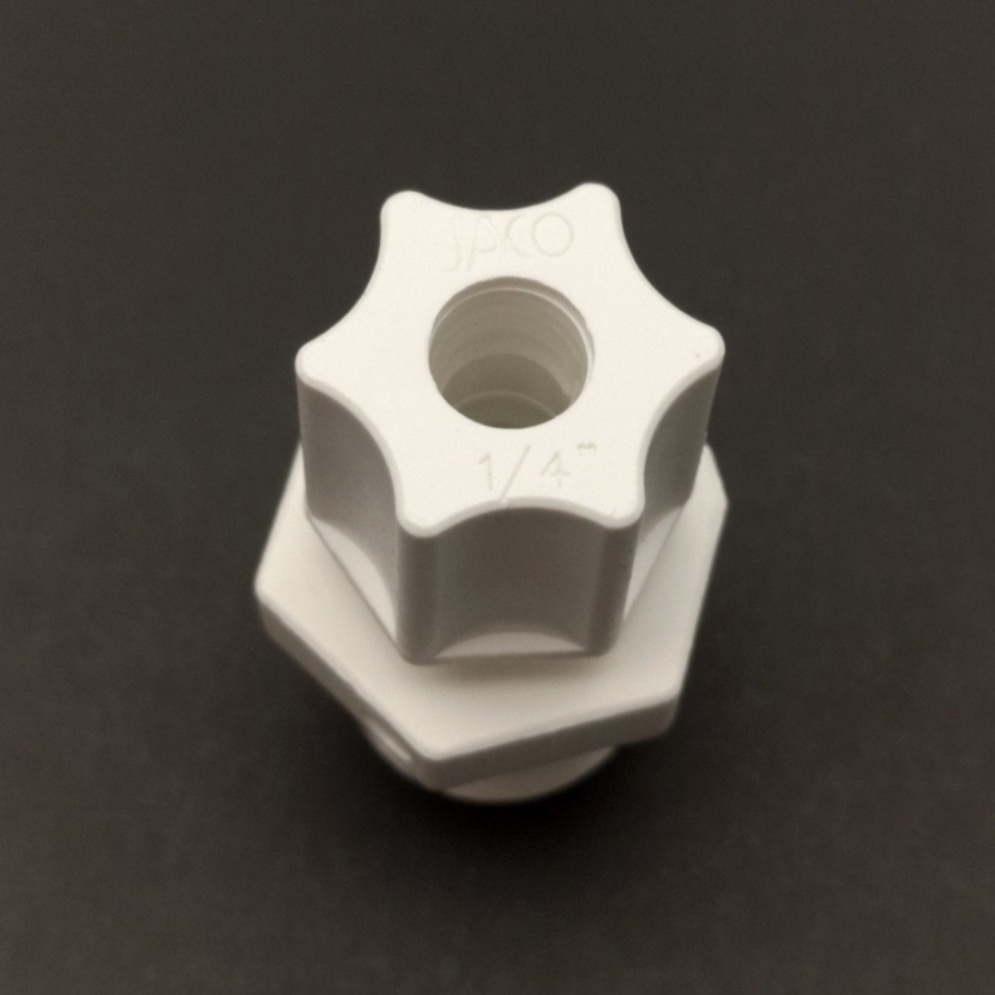 New – Open box Lot of 50 Jaco 10-4-6-P-PG Male Connector Fittings, 1/4in Tube to 3/8in NPT