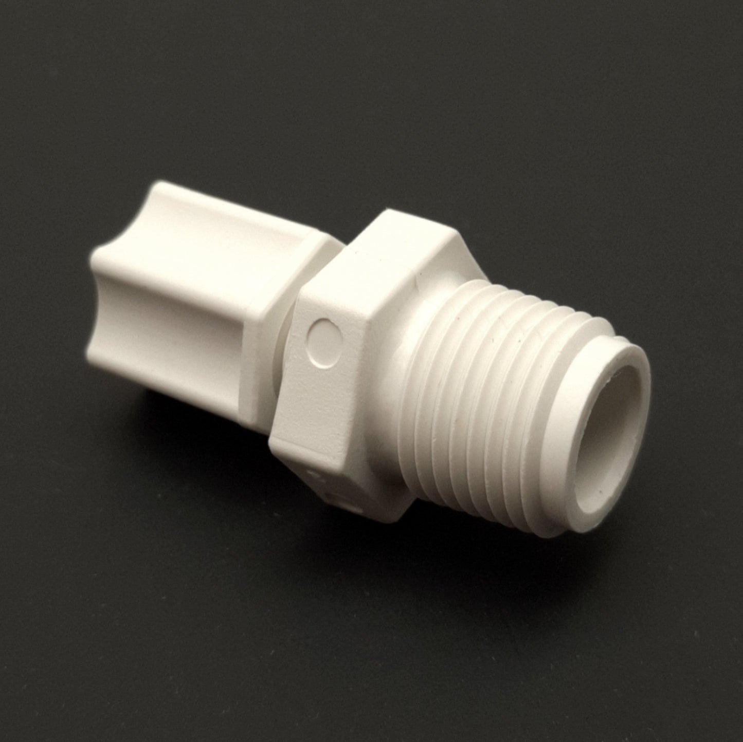 New – Open box Lot of 50 Jaco 10-4-6-P-PG Male Connector Fittings, 1/4in Tube to 3/8in NPT