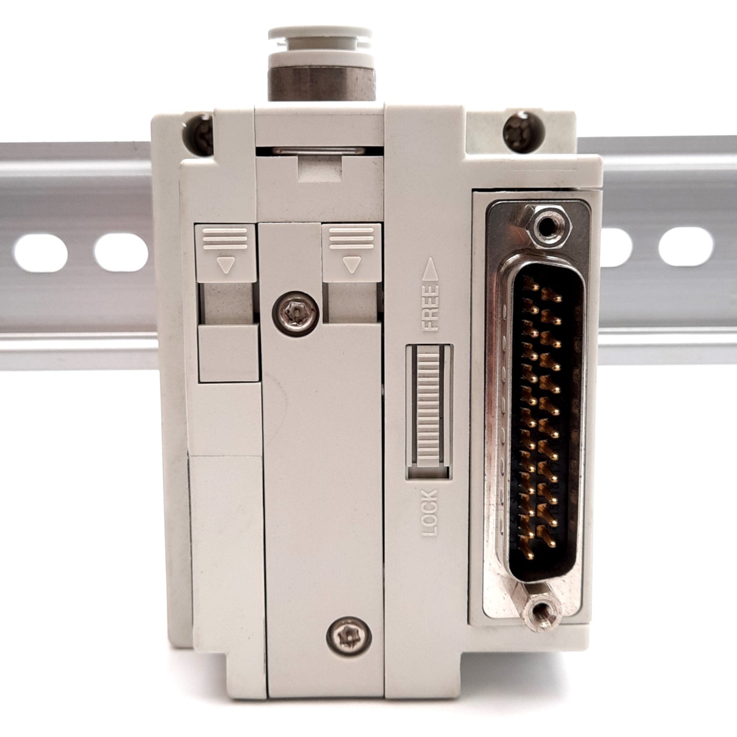 New SMC SS5J3-60FD1-12B Plug-In Manifold Assembly, D-Sub 25-Pin, ø5/16in One-Touch