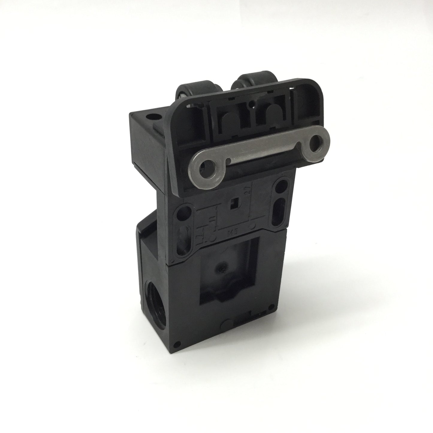 Used Schmersal AZ 16-03ZVK-M20 Safety Interlock Switch 230VAC 4A 3PST-NC w/Key