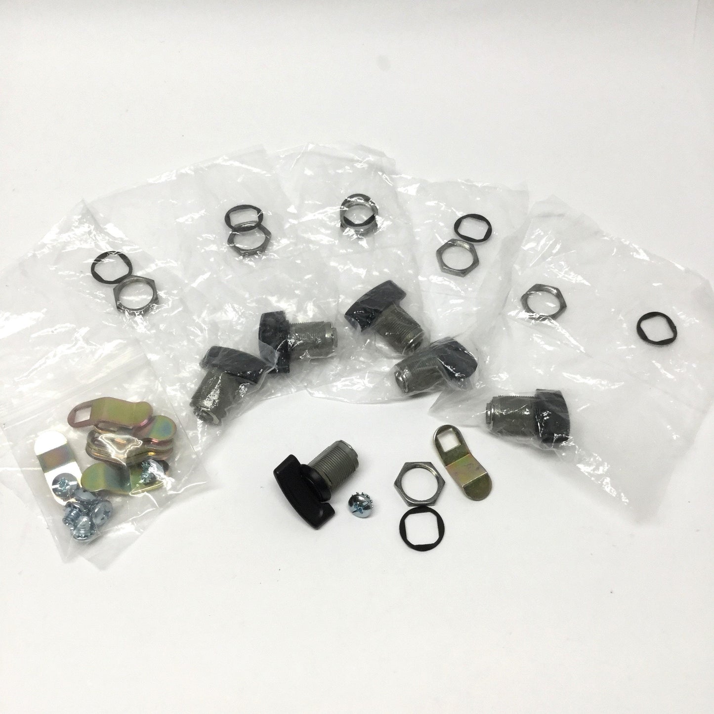 New – Open box Lot of 6 Southco CM-1-2B101-1B Cam Lock Latches, Quarter-Turn, Wing-Head