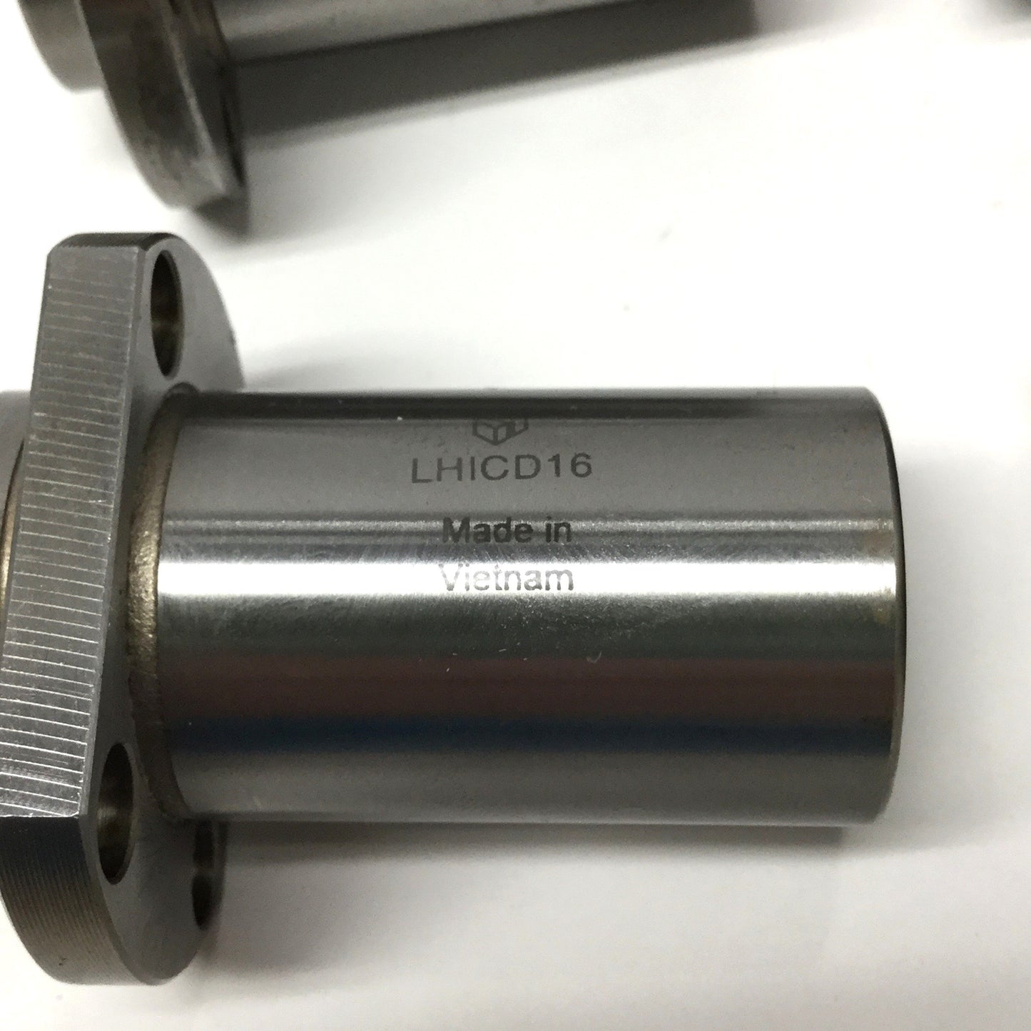 Used Lot of 4 Misumi LHICD16 Linear Ball Bearing, Pilot Center Flanged, Ø16mm Bore
