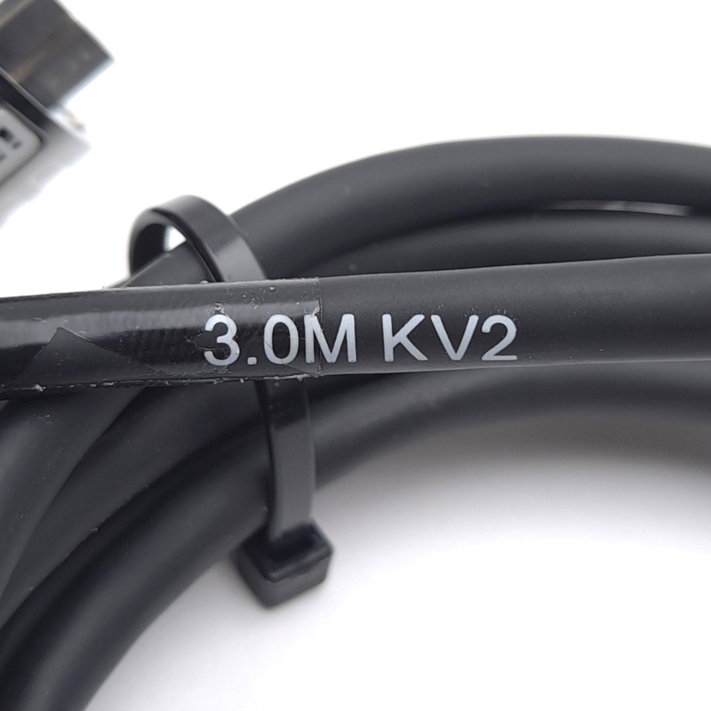 Used IDS Imaging AD00290 Interface Cable, USB 3 Micro-B to USB-A, 3m Length, Screw-In