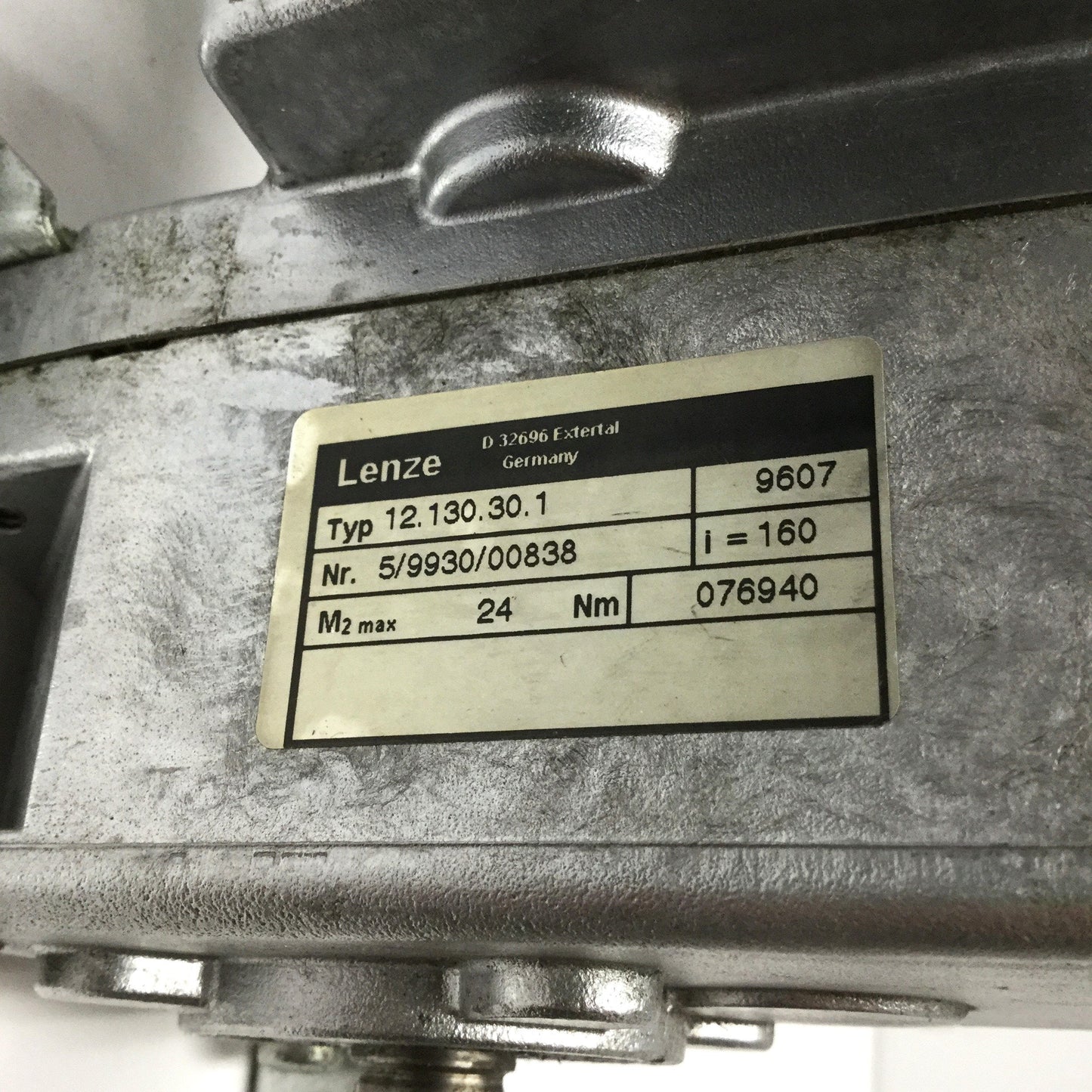 Used Lenze 13.713.47.520 3-Phase Motor 220-240/380-415VAC 50Hz, 160:1 Gear Ratio
