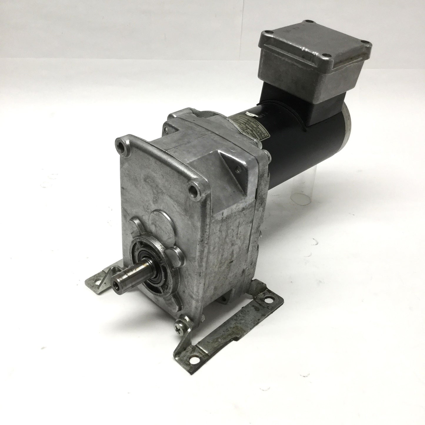 Used Lenze 13.713.47.520 3-Phase Motor 220-240/380-415VAC 50Hz, 160:1 Gear Ratio