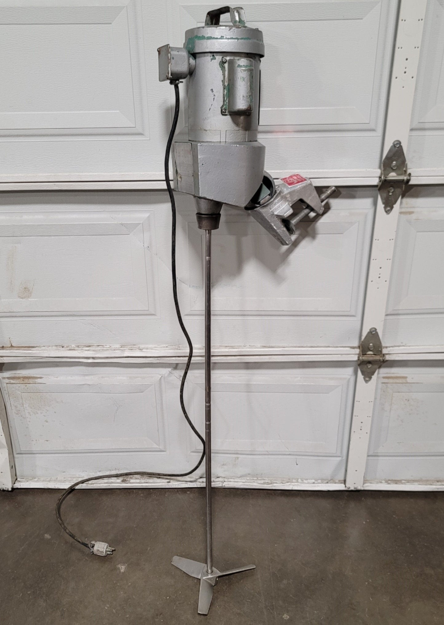Used Lightnin XJ-30 Clamp Mount Gear Drive Mixer With A310 Impeller 0.3HP, 115/230VAC