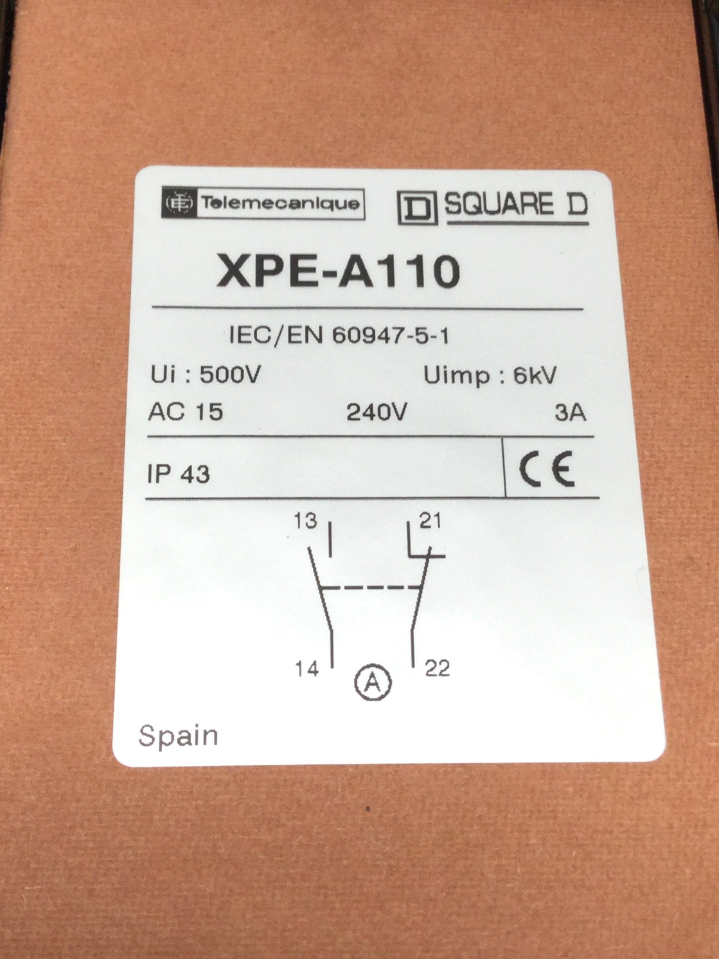 Used Telemecanique Square D XPE-A110 Foot Switch, 240VAC 3A, Momentary, 1NC-1NO