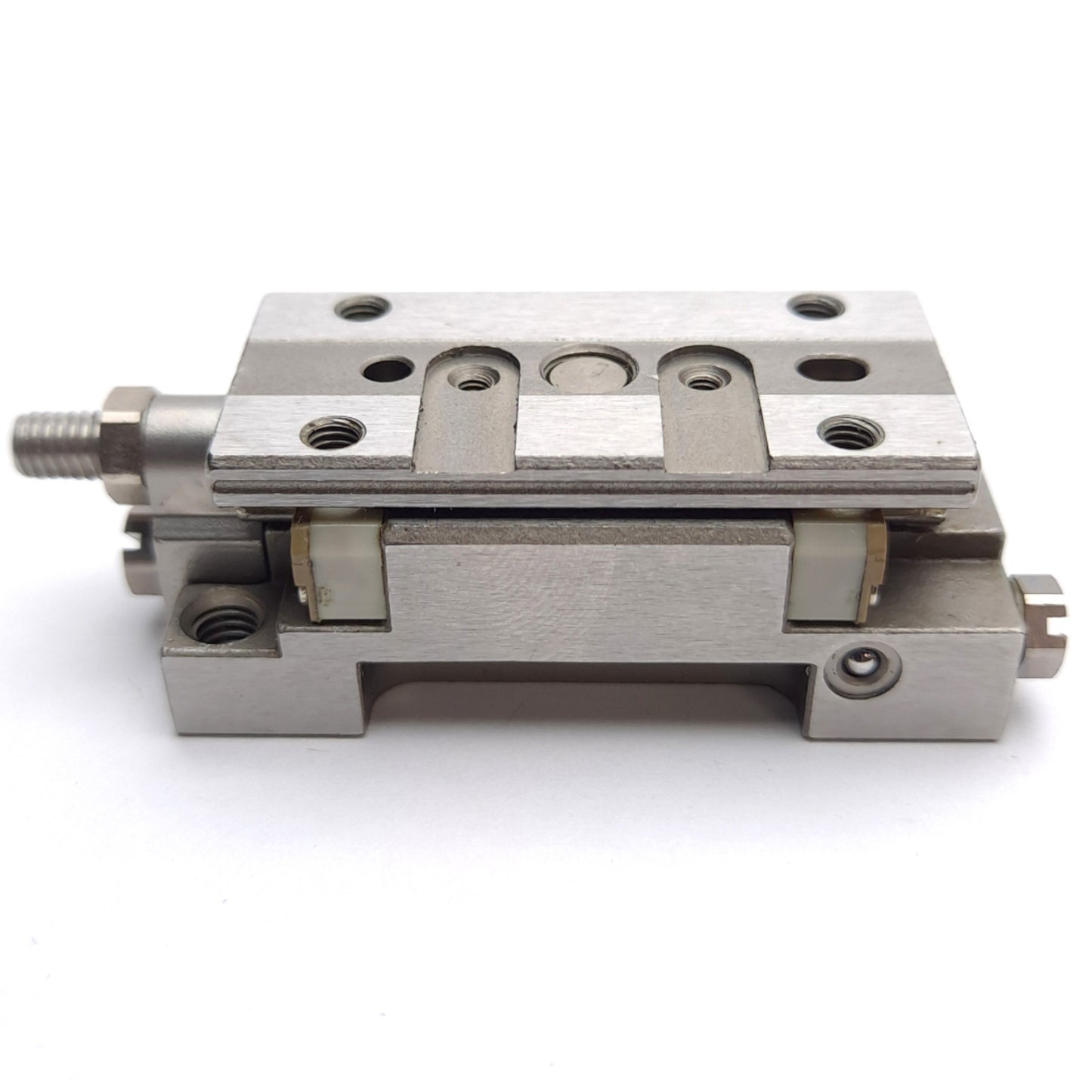 Used SMC MXP6-5CN Guided Cylinder, ø6mm Bore, 5mm Stroke, 0.15-0.7MPa, M3 x 0.5 Port