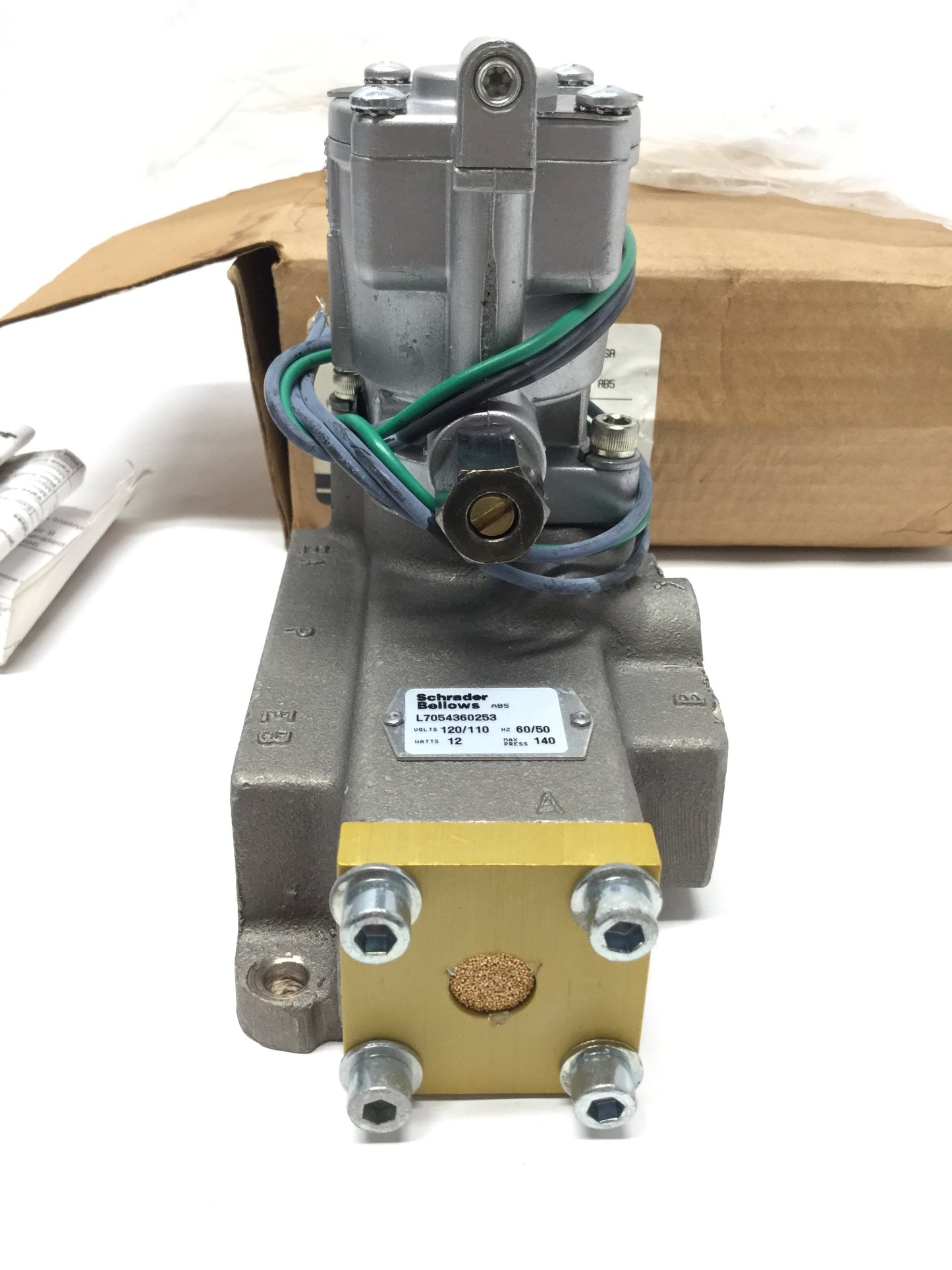 New Schrader Bellows L7054360253 Solenoid Air Control Valve 140psi 1/2" NPT 120VAC