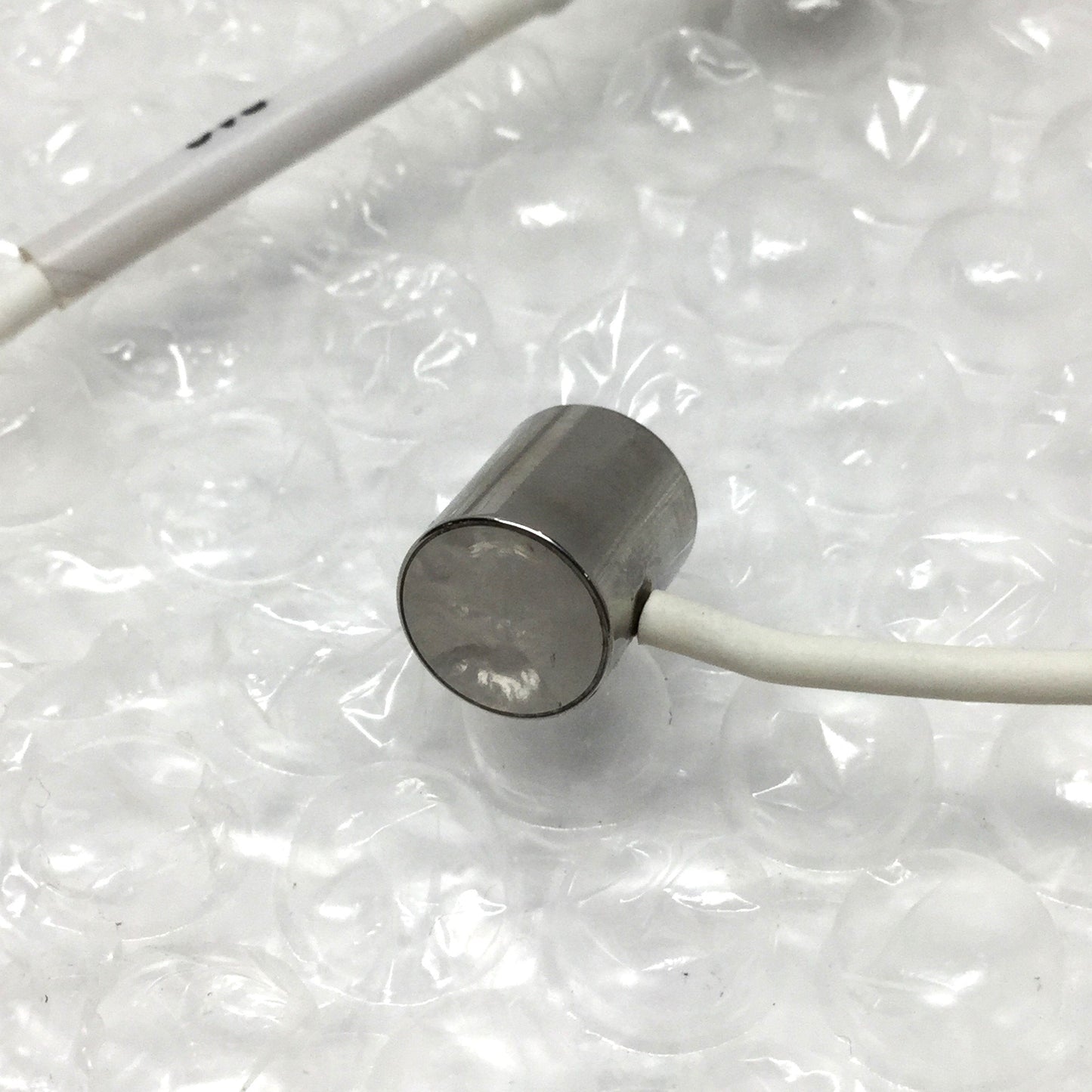 New – Open box Mistras Micro200HF Acoustic Emission Sensor Very Wideband Frequency 500-4500kHz