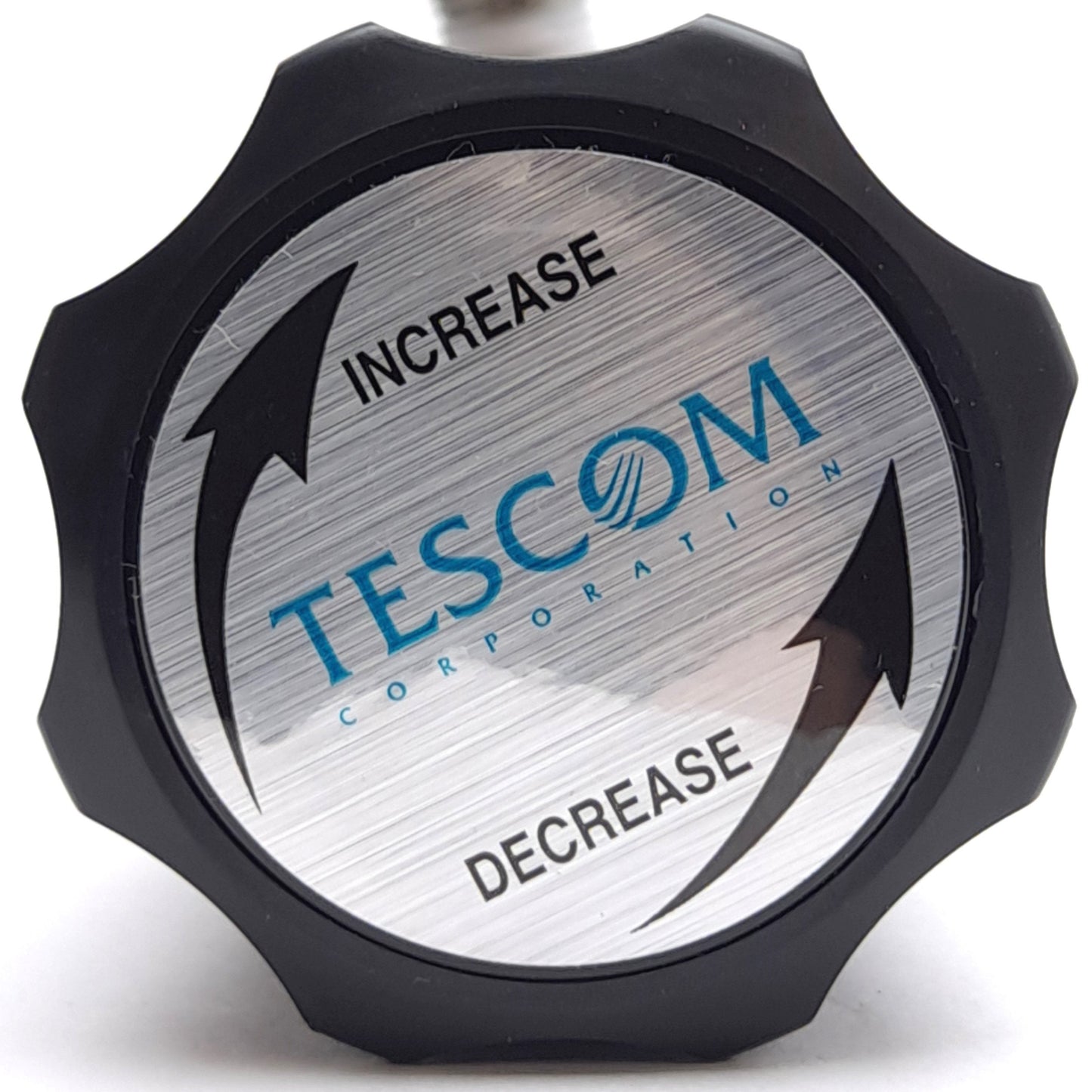 Used Tescom 44-2262-242-010 Regulator, 0-100psig Outlet, 400psig Inlet, 1/4in NPTF