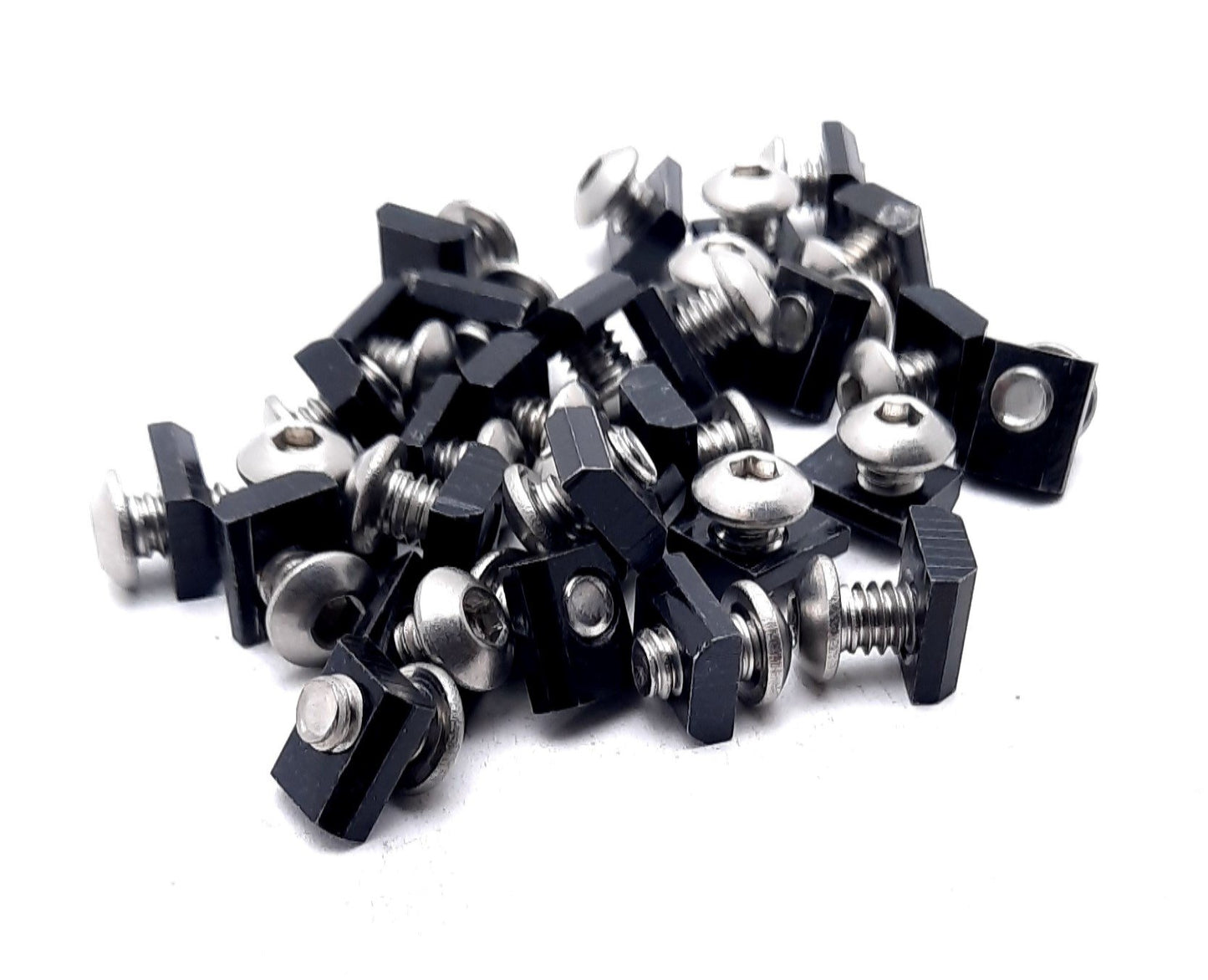 Used Lot of 30 80/20 3204 Standard Slide-in T-Nut Series 10 1/4-20 Grade 1215