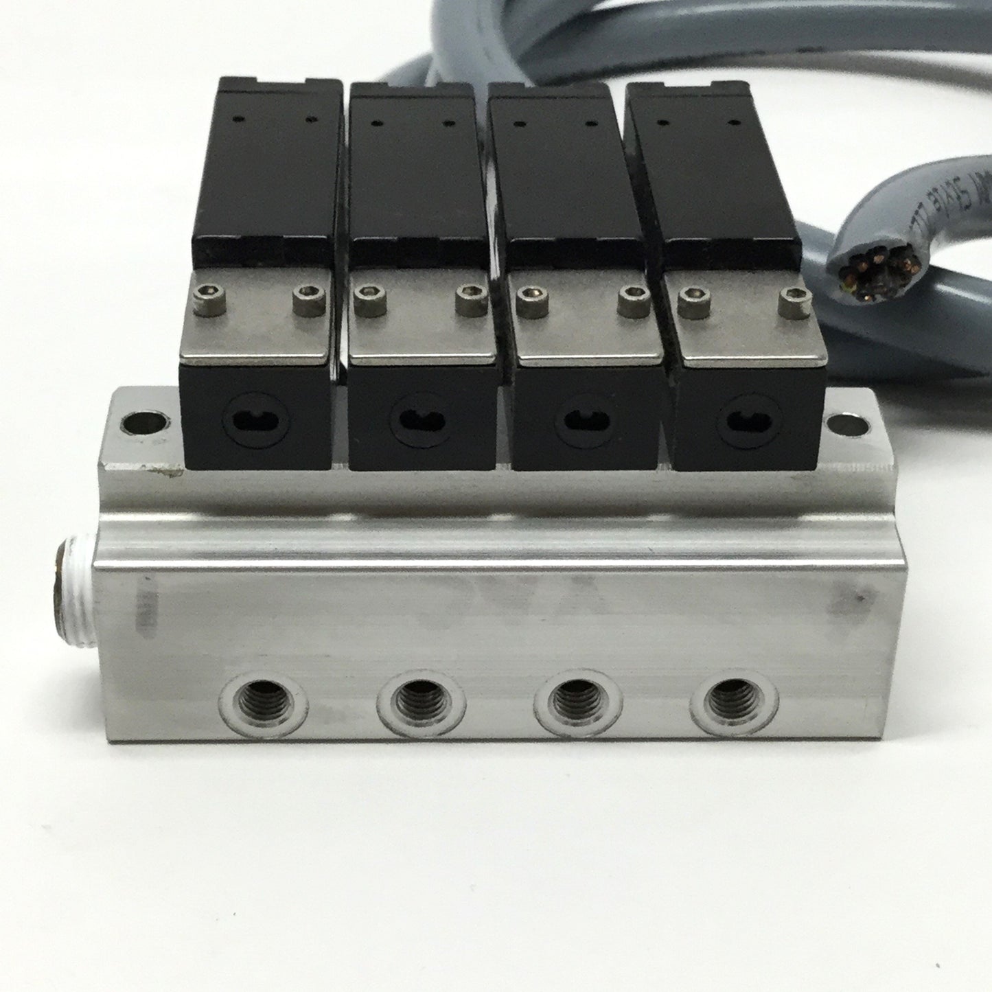 Used Manifold w/4x Humphrey HK5B224PNR Solenoid Valves, 2-Way, 24VDC Coil, VAC-100psi