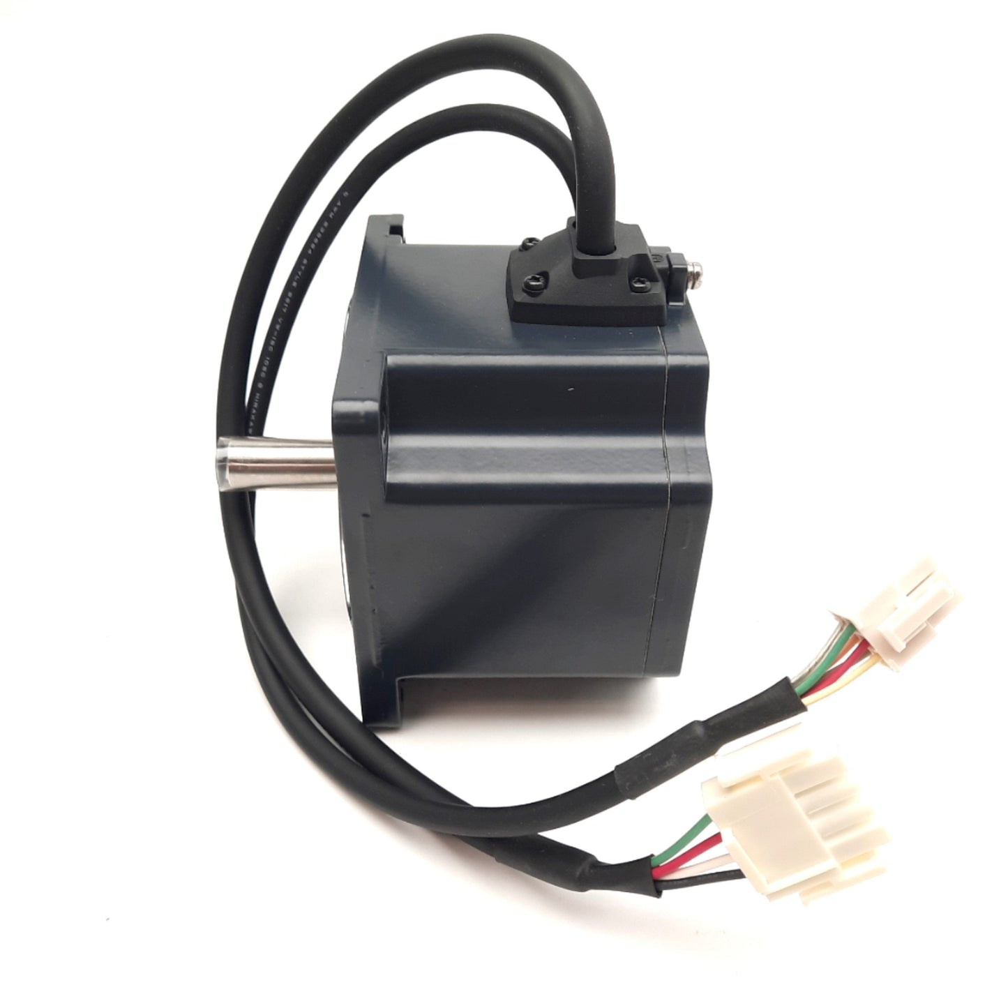 New – Open box Vexta BLFM6400-A Brushless DC Motor, 0-240VDC 2.18A, 400W, 3000RPM, ø14mm Shaft