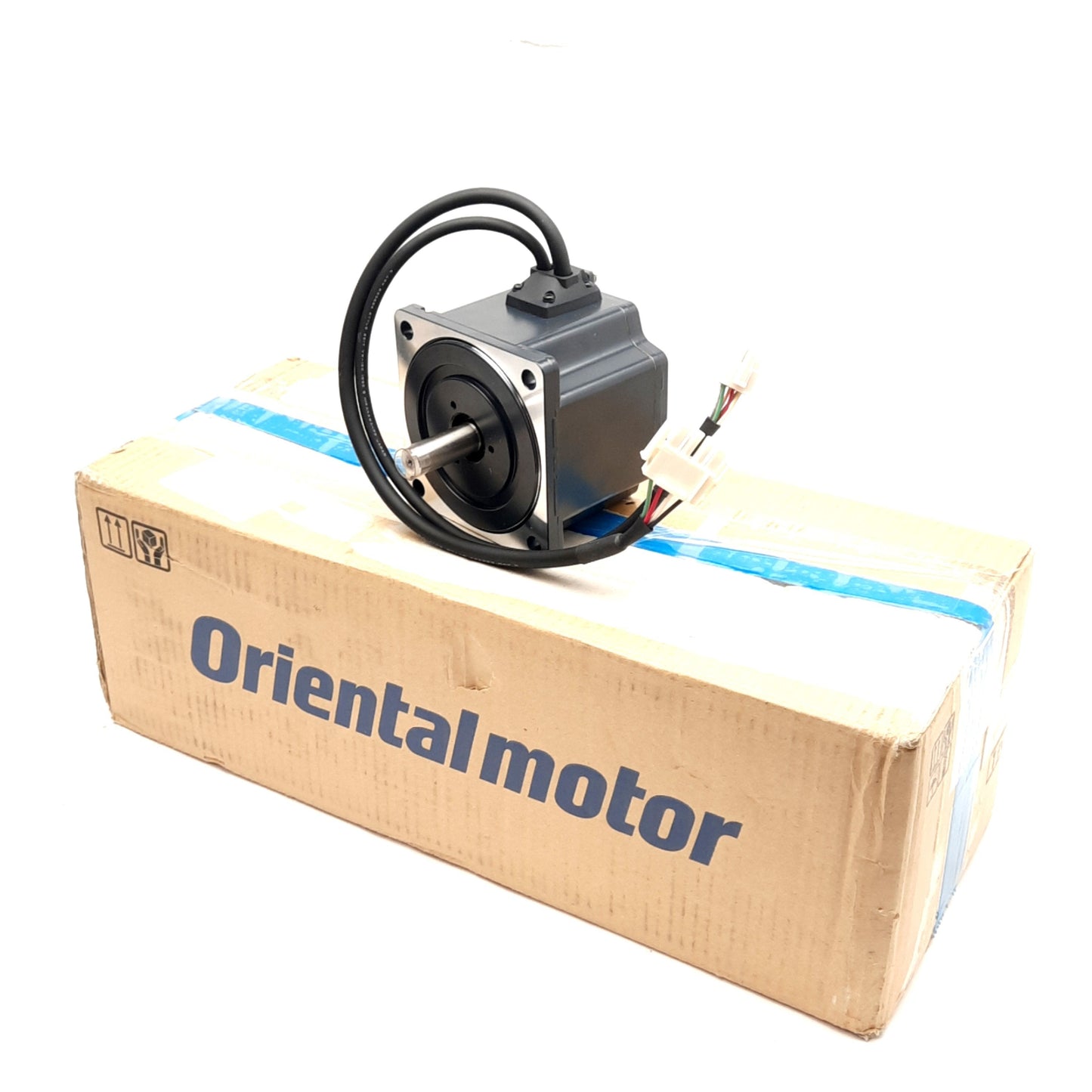 New – Open box Vexta BLFM6400-A Brushless DC Motor, 0-240VDC 2.18A, 400W, 3000RPM, ø14mm Shaft