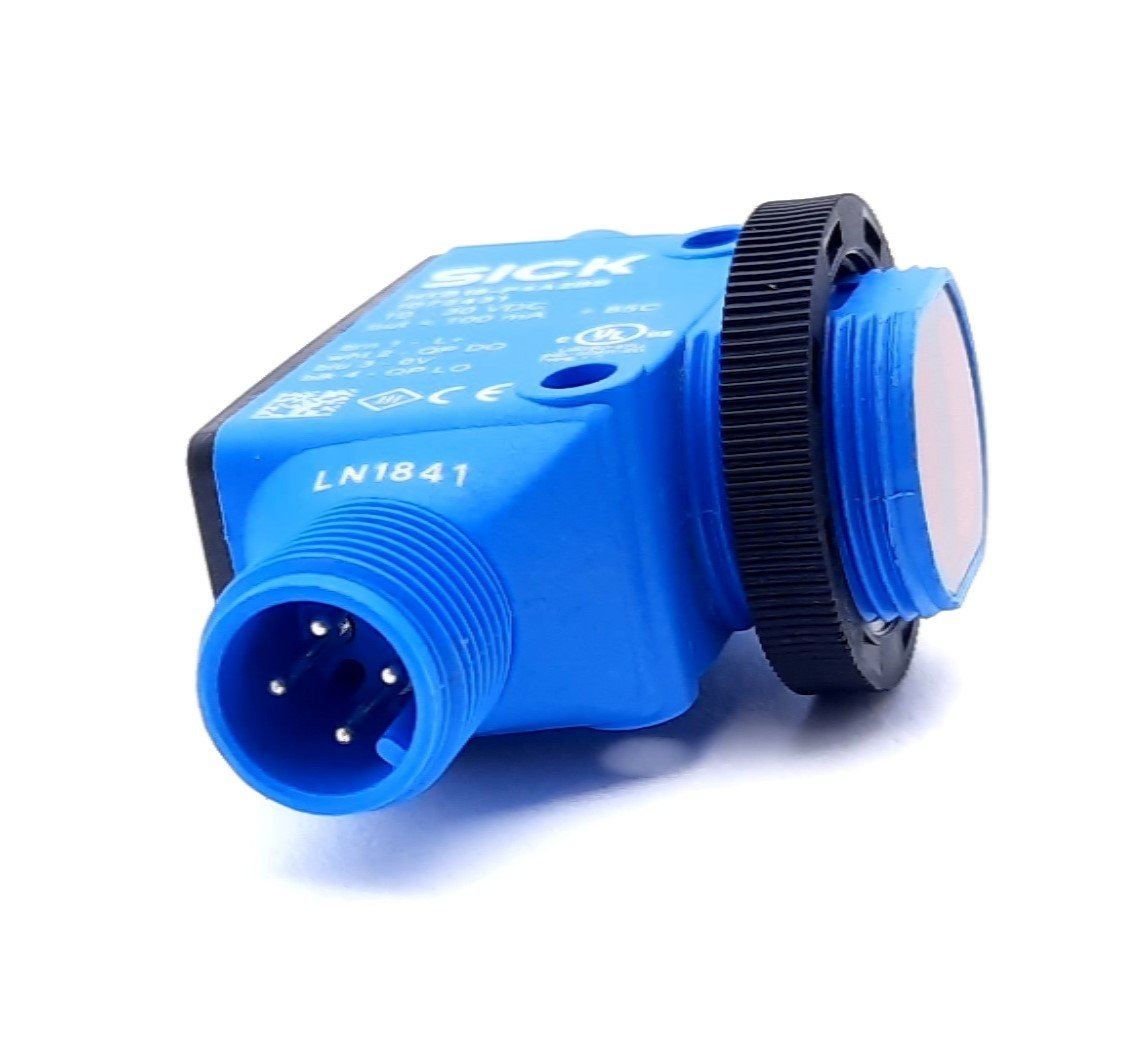 New Sick HTB18-P4A2BB Photoelectric Sensor Background Suppression PNP 5-150 mm