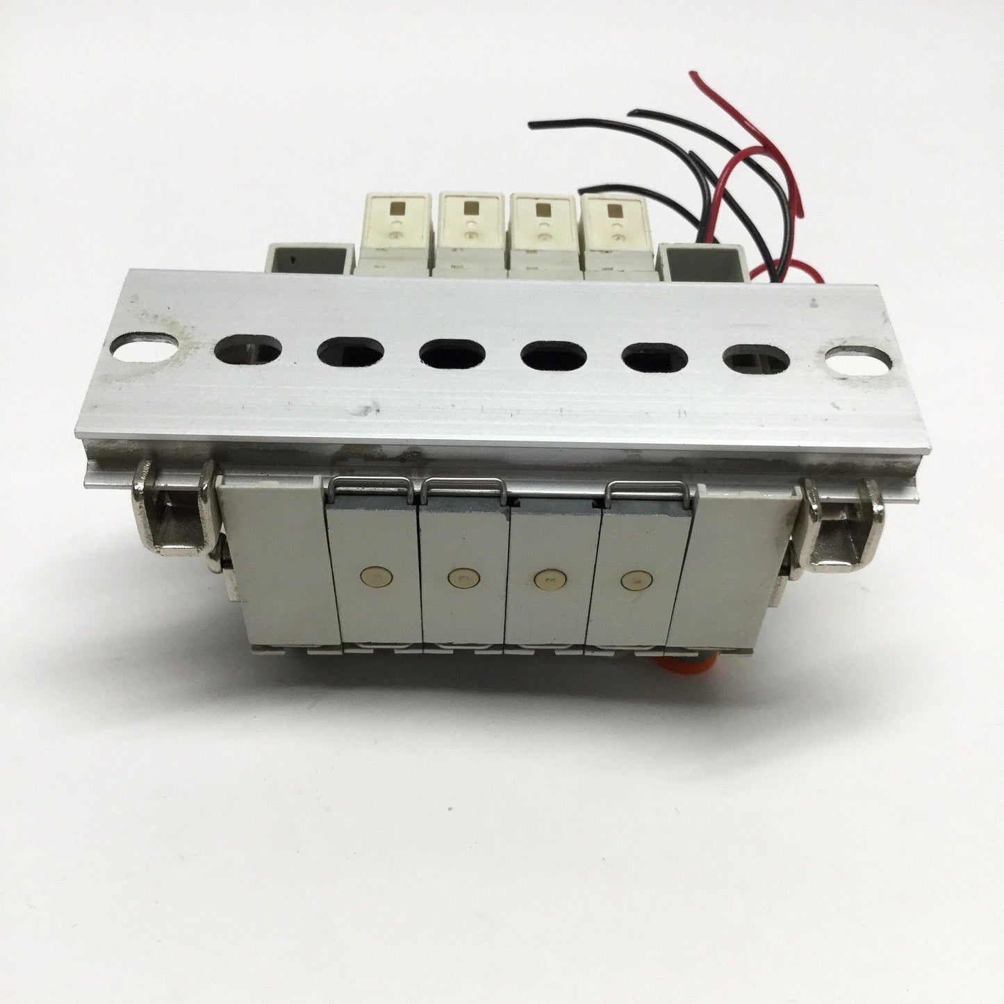 Used Manifold of 4x SMC VQ1170H-5M-C4 Solenoid Valves, 5-Port, 2-Position, 24VDC
