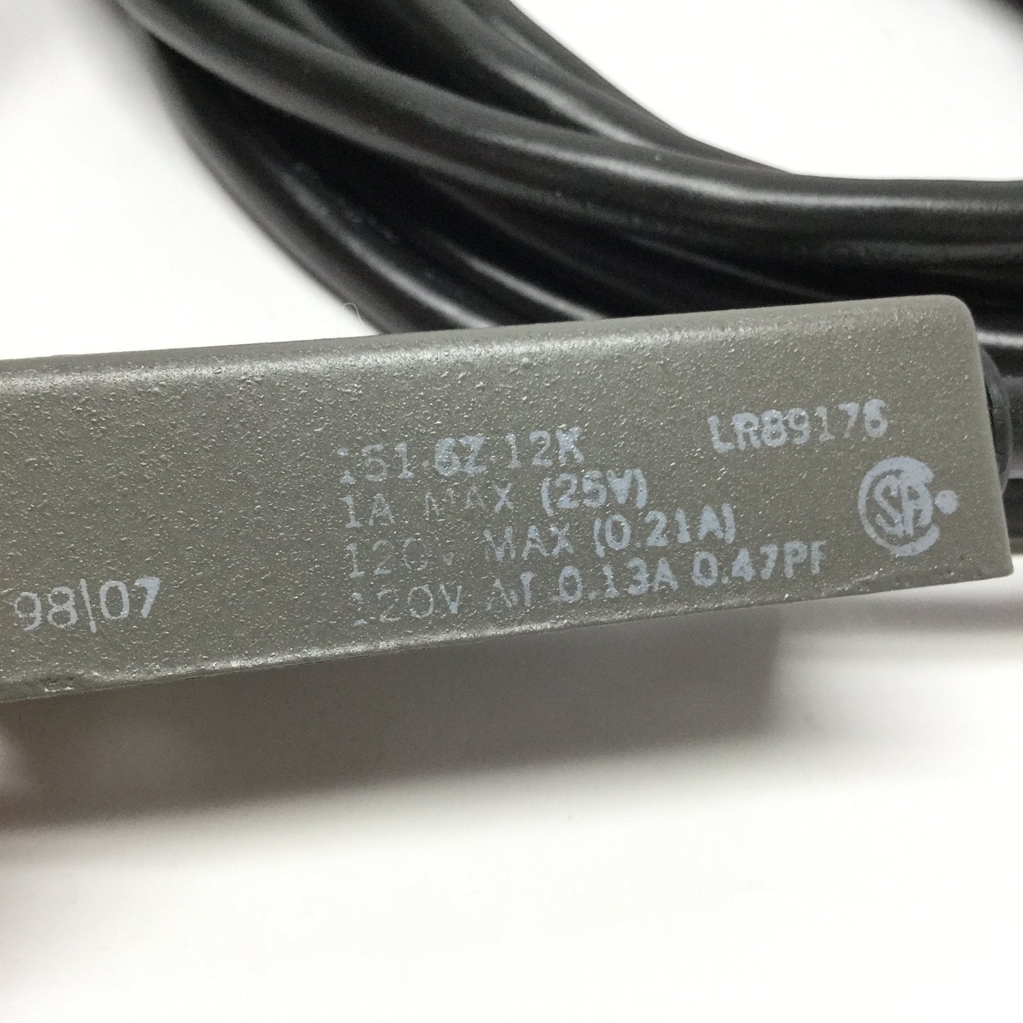 Used Sentrol 151-6Z-12K GuardSwitch Non-Contact Safety Switch 120VAC 1A *No Actuator*