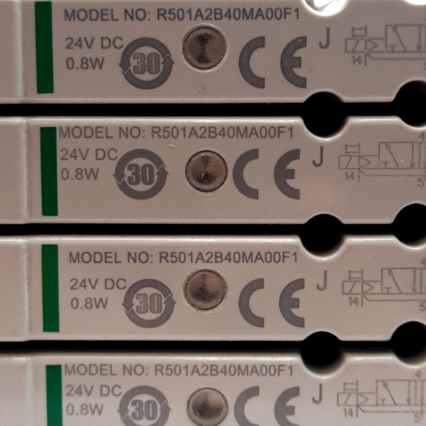 New – Open box Numatics K501AMM42MA0010 Manifold With (4x) R501A2B40MA00F1 Solenoid Valves